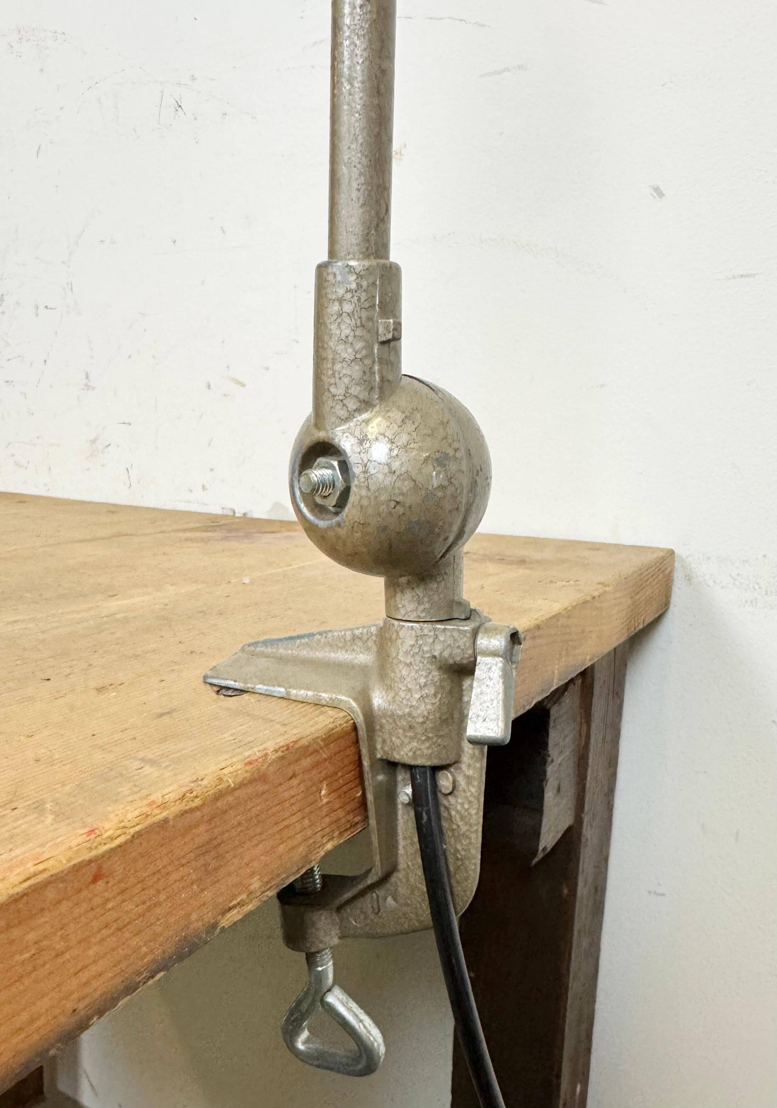 Lámpara de mesa ajustable francesa vintage, años 60 en Bueno estado para la venta en Kojetice, CZ