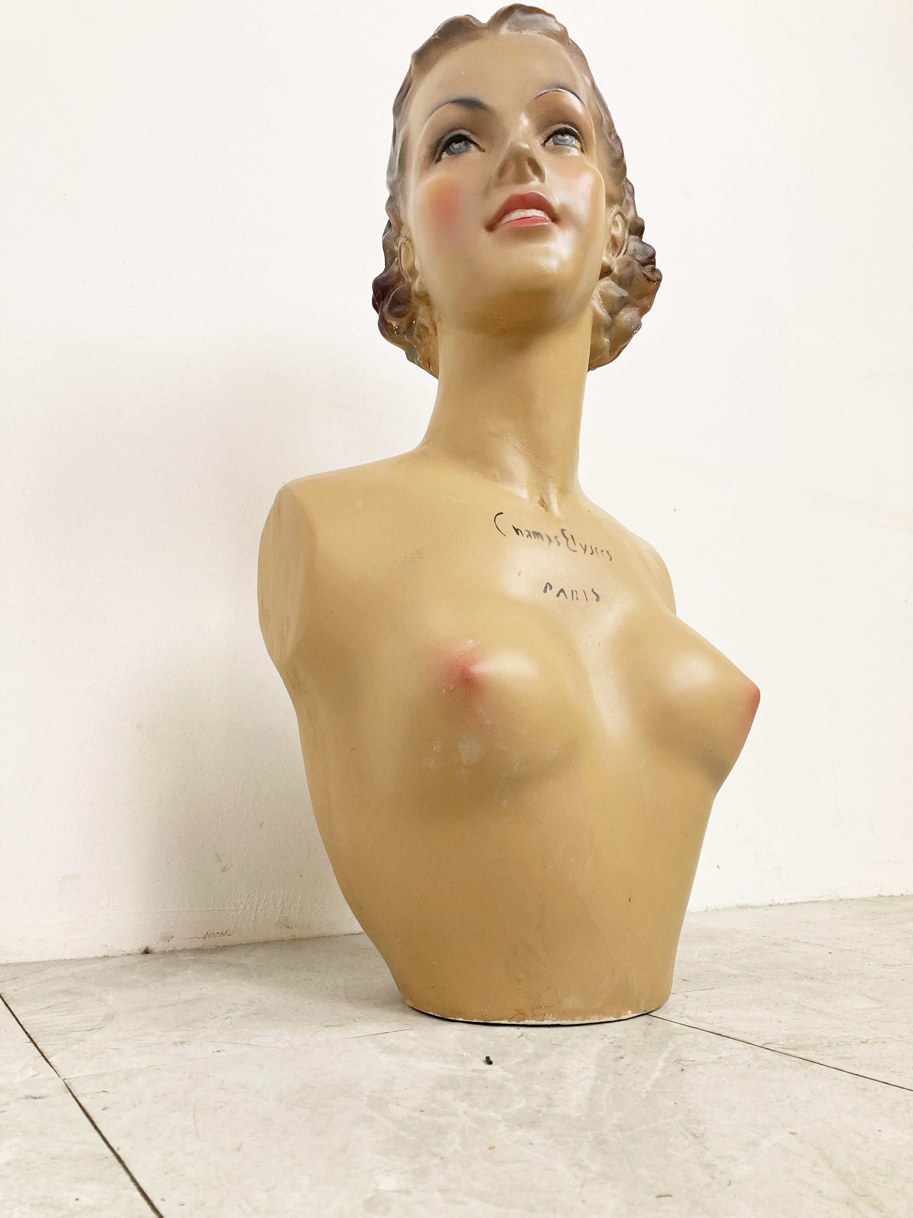 Français Vieux français  statue publicitaire, années 1960  en vente