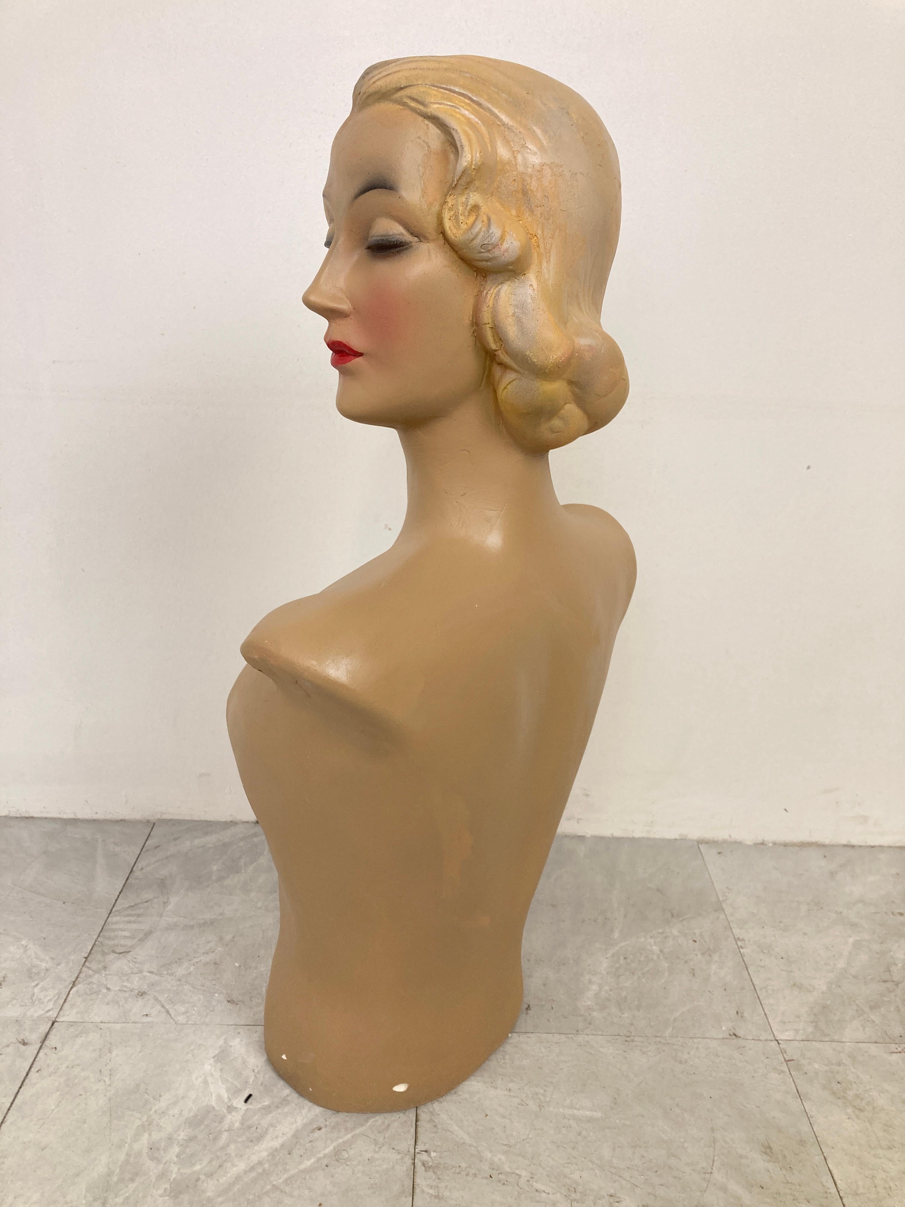 Statue publicitaire française vintage, années 1960 en vente 1