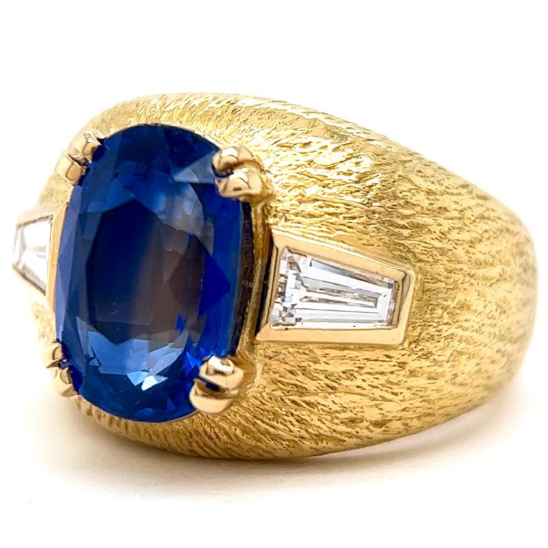 Women's or Men's Vintage French AGL 5.03 Carats Ceylon Sapphire Diamond 18k Yellow Gold Dome Ring