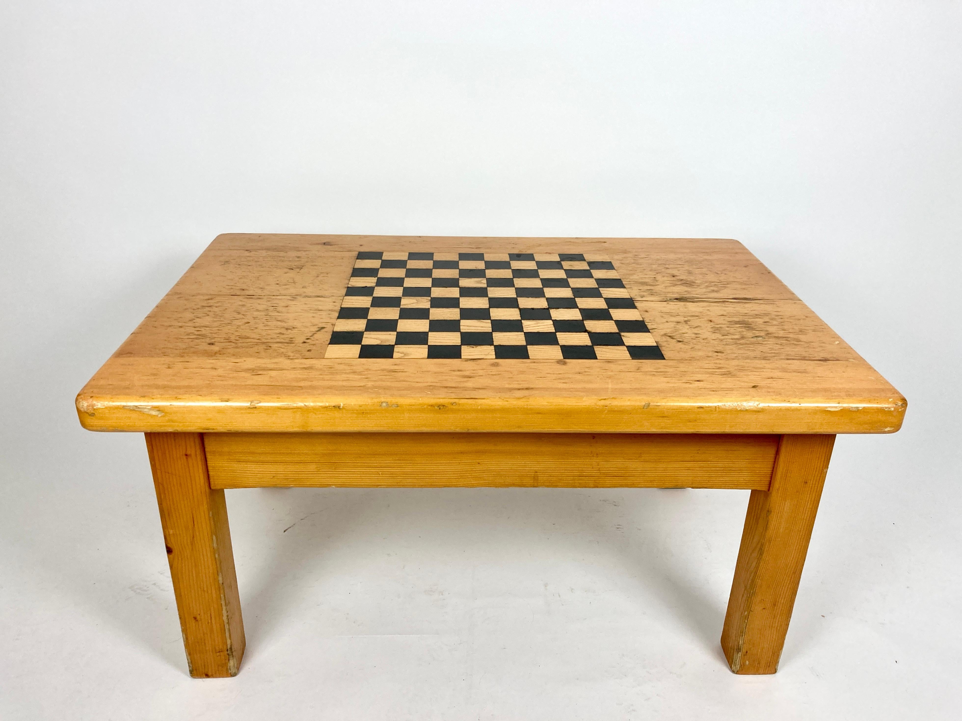 Vintage French Alpine Chalet Coffee Table with Inlaid Chequer Board In Fair Condition In Bristol, GB