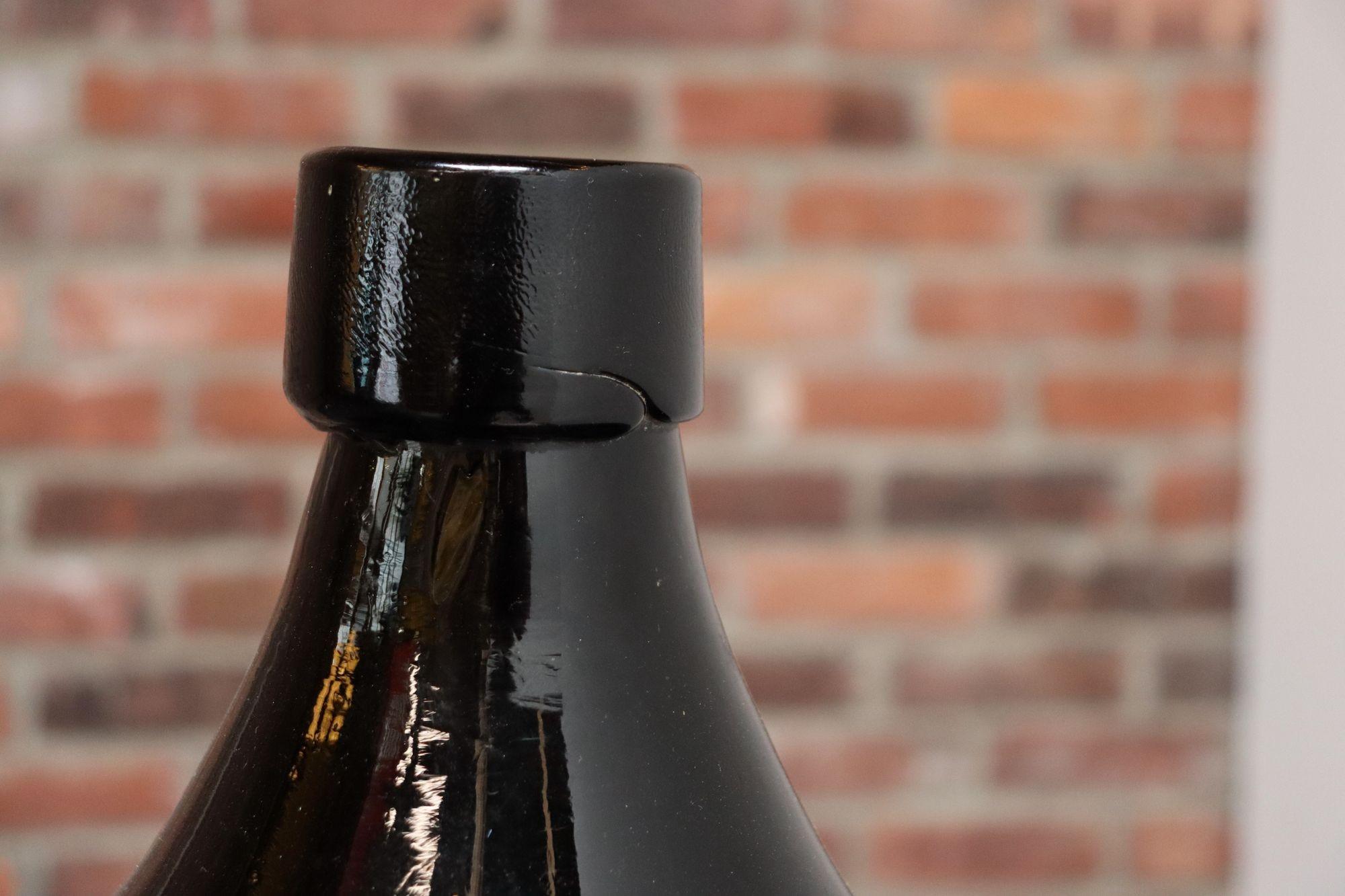Damigiana di vetro ambrato francese d'epoca / Bonbonne Ambrée Brune in vendita 1