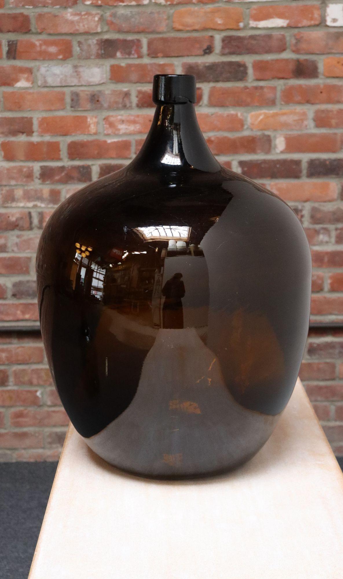 Damigiana di vetro ambrato francese d'epoca / Bonbonne Ambrée Brune in vendita 11