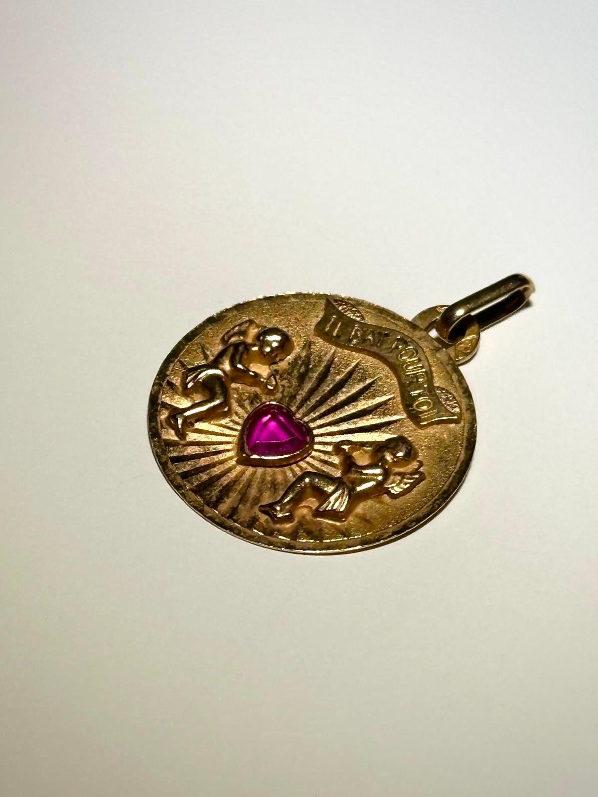 Vintage French Angel Cherub Pendant Il Bat Pour Toi Medal of Love 18K Gold 5