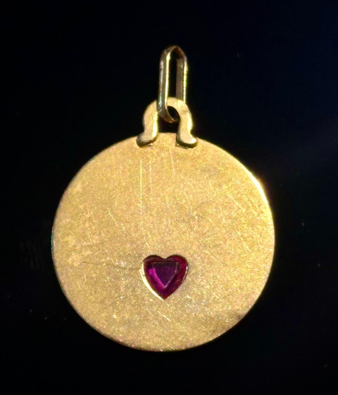 Vintage French Angel Cherub Pendant Il Bat Pour Toi Medal of Love 18K Gold 1