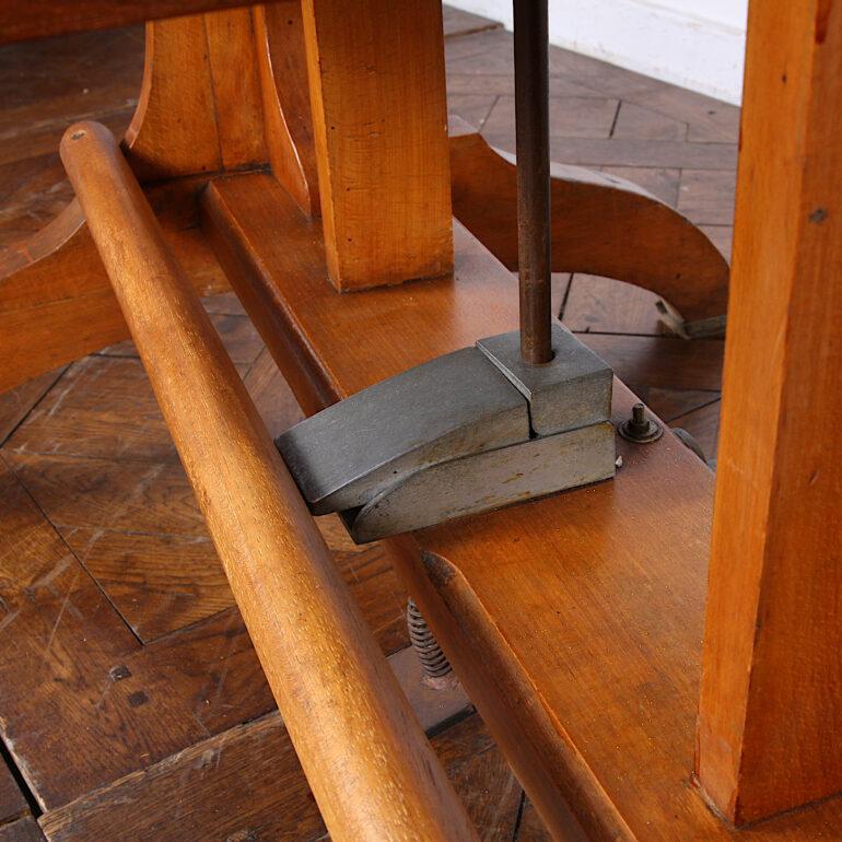 Vintage French Architect Table In Good Condition In Vancouver, British Columbia