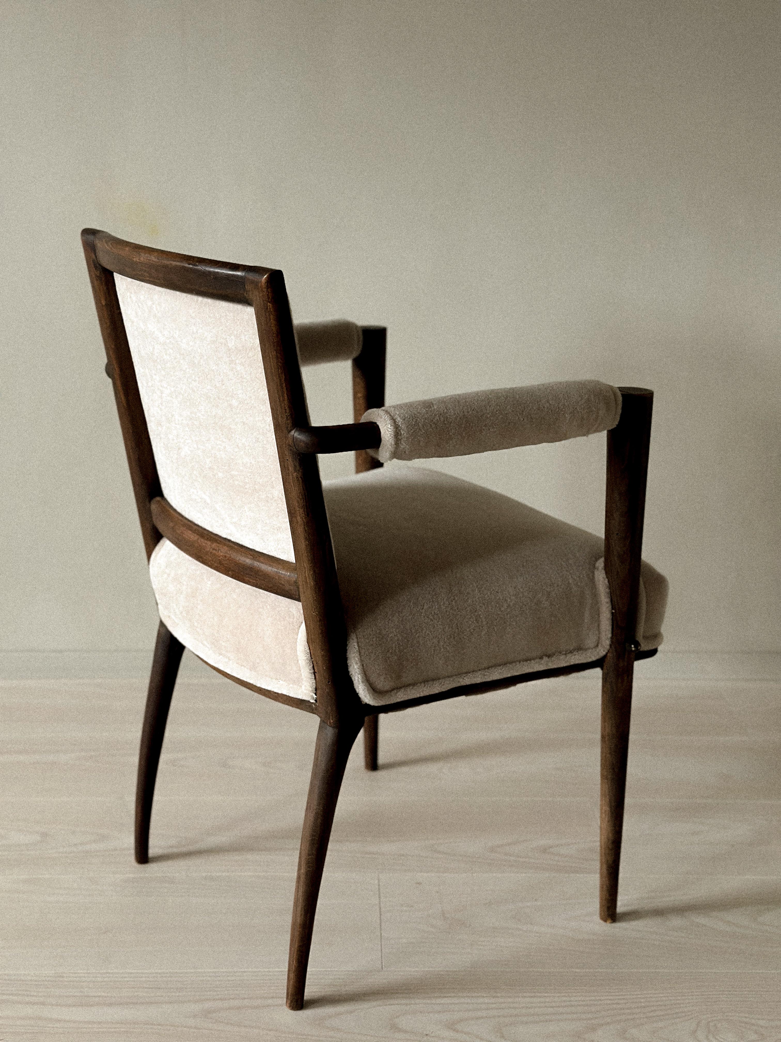 Poltrona francese d'epoca, struttura in Oak con rivestimento in Alpaca, c.C. 1950 in vendita 6