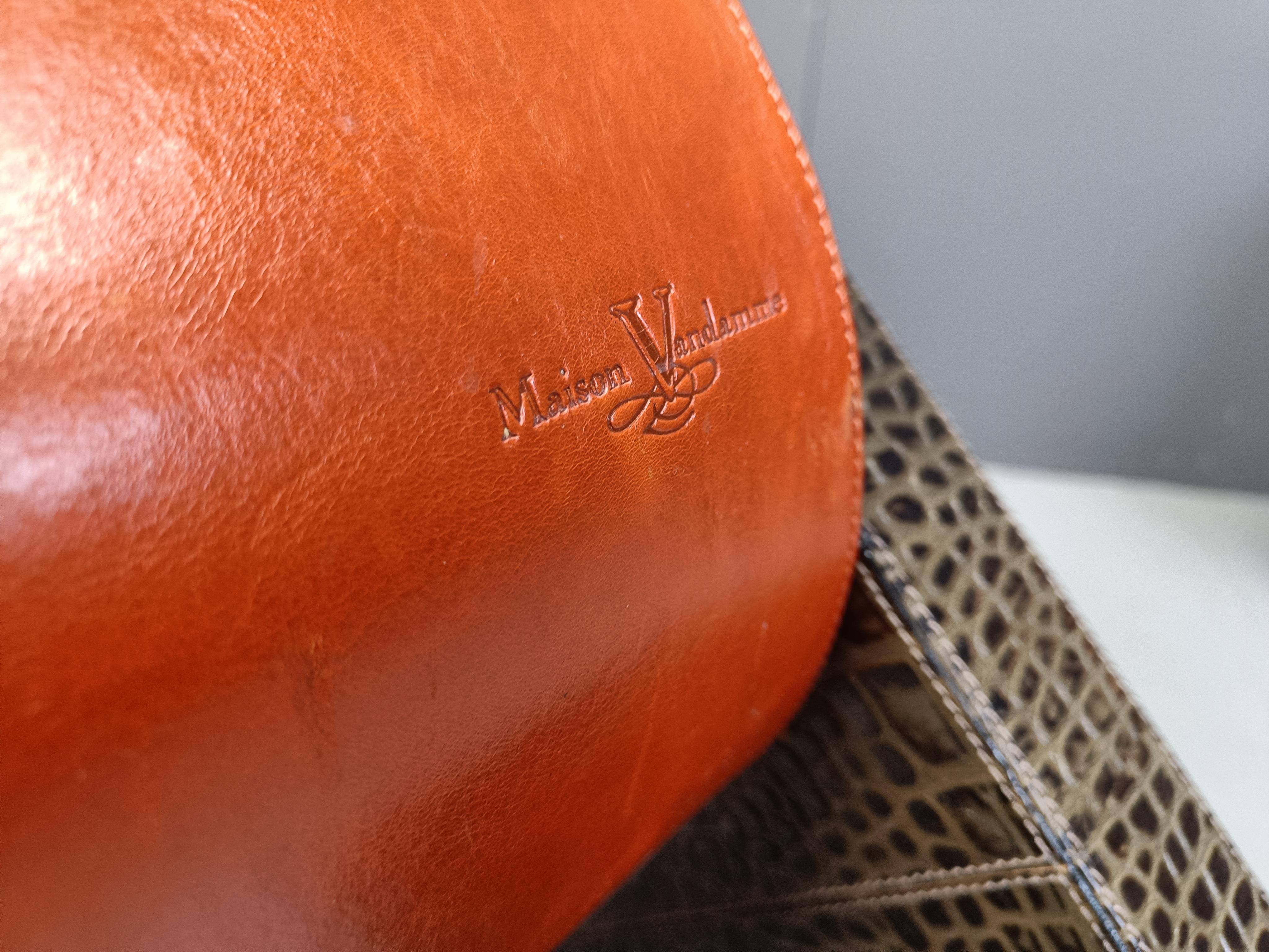Sillones franceses vintage de cuero de Maison Vandamme, años 70 en venta 5