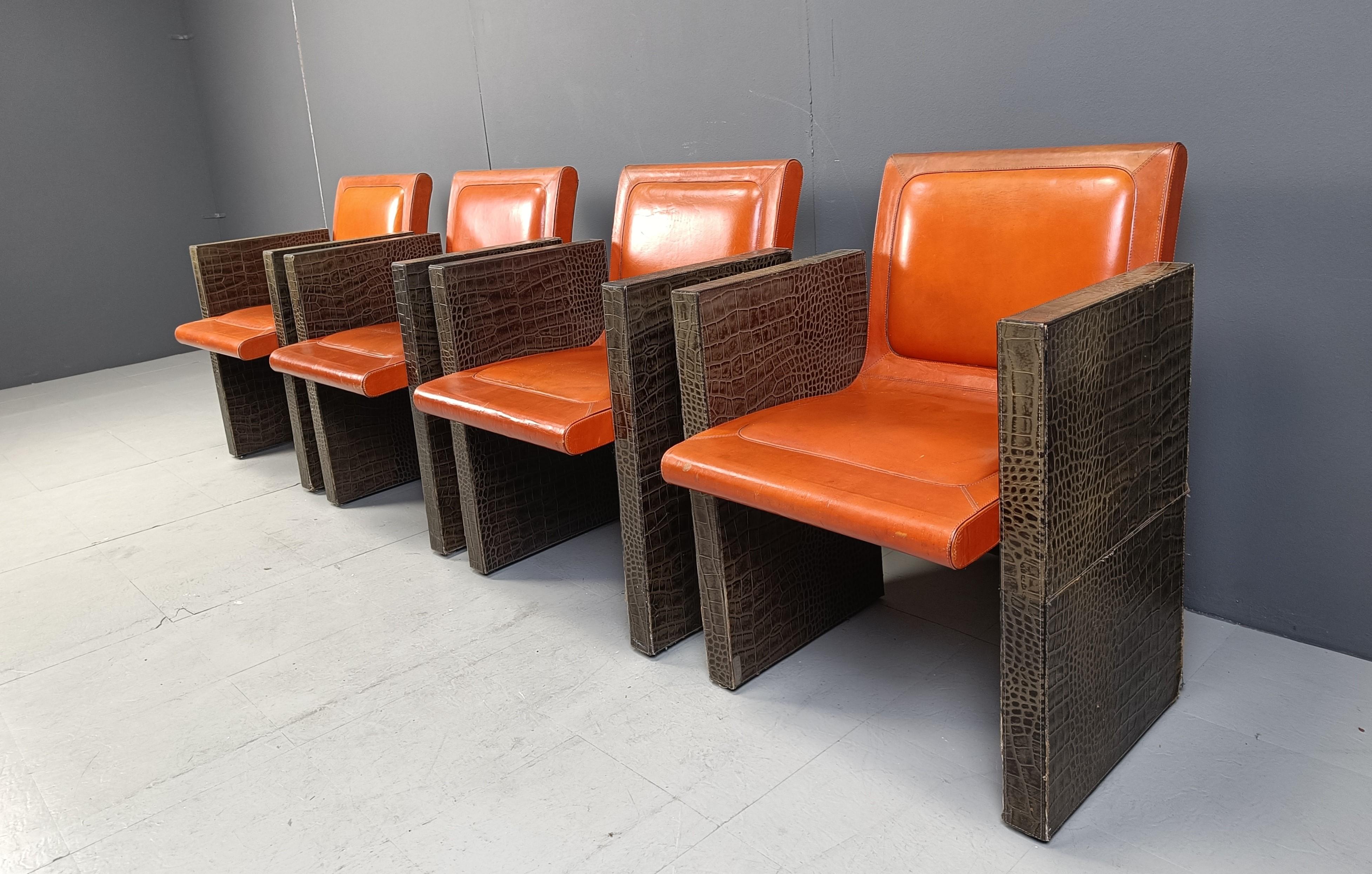 Sillones franceses vintage de cuero de Maison Vandamme, años 70 finales del siglo XX en venta