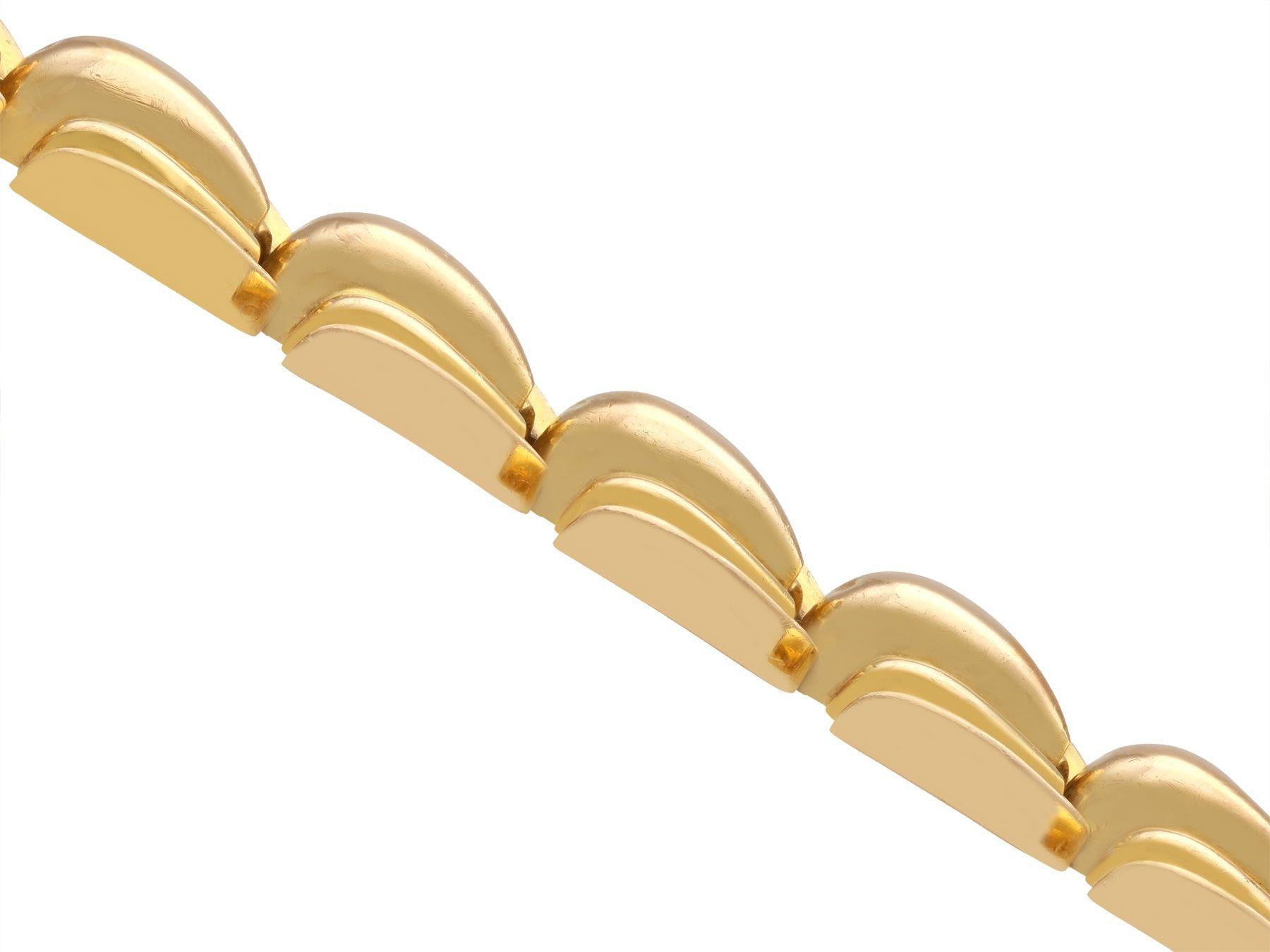 Women's Vintage French Art Deco 1940s Yellow Gold Bracelet