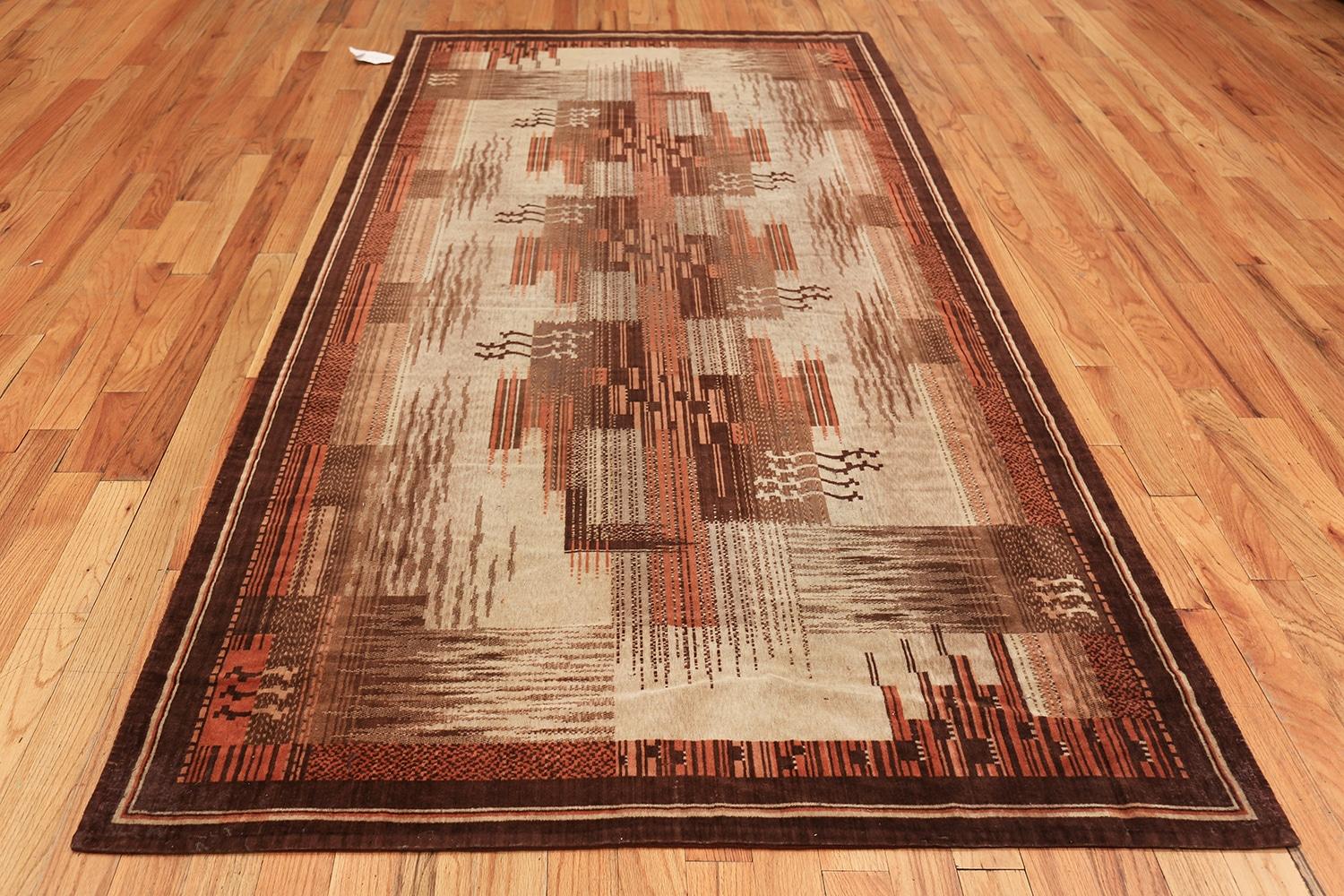 Vintage French Art Deco Carpet 5' x 9' 2