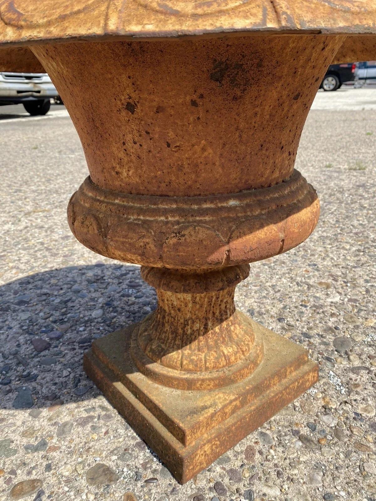 20th Century Vintage French Art Deco Cast Iron 20