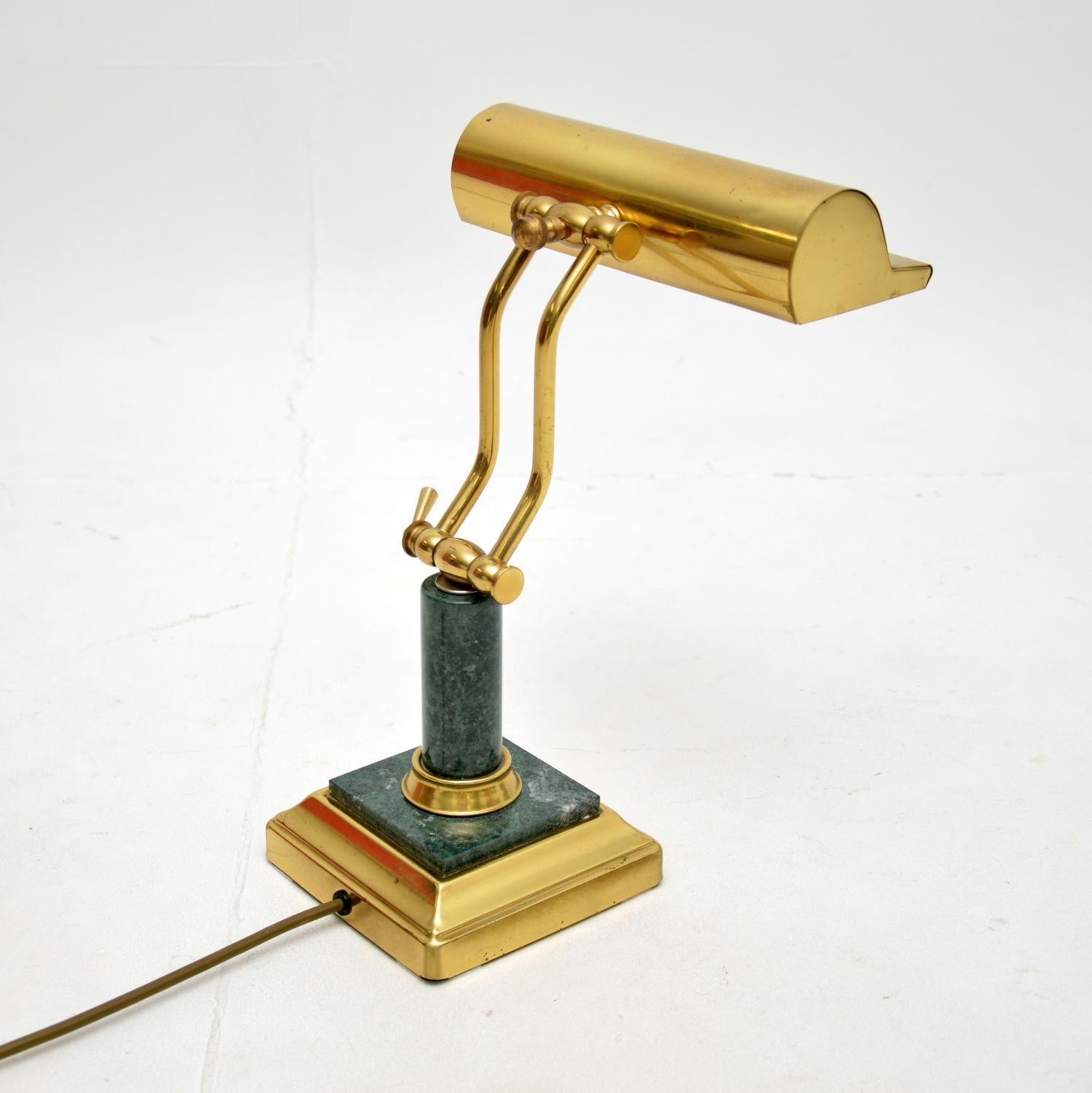 Vintage French Art Deco Desk Lamp in Brass and Marble In Good Condition For Sale In London, GB