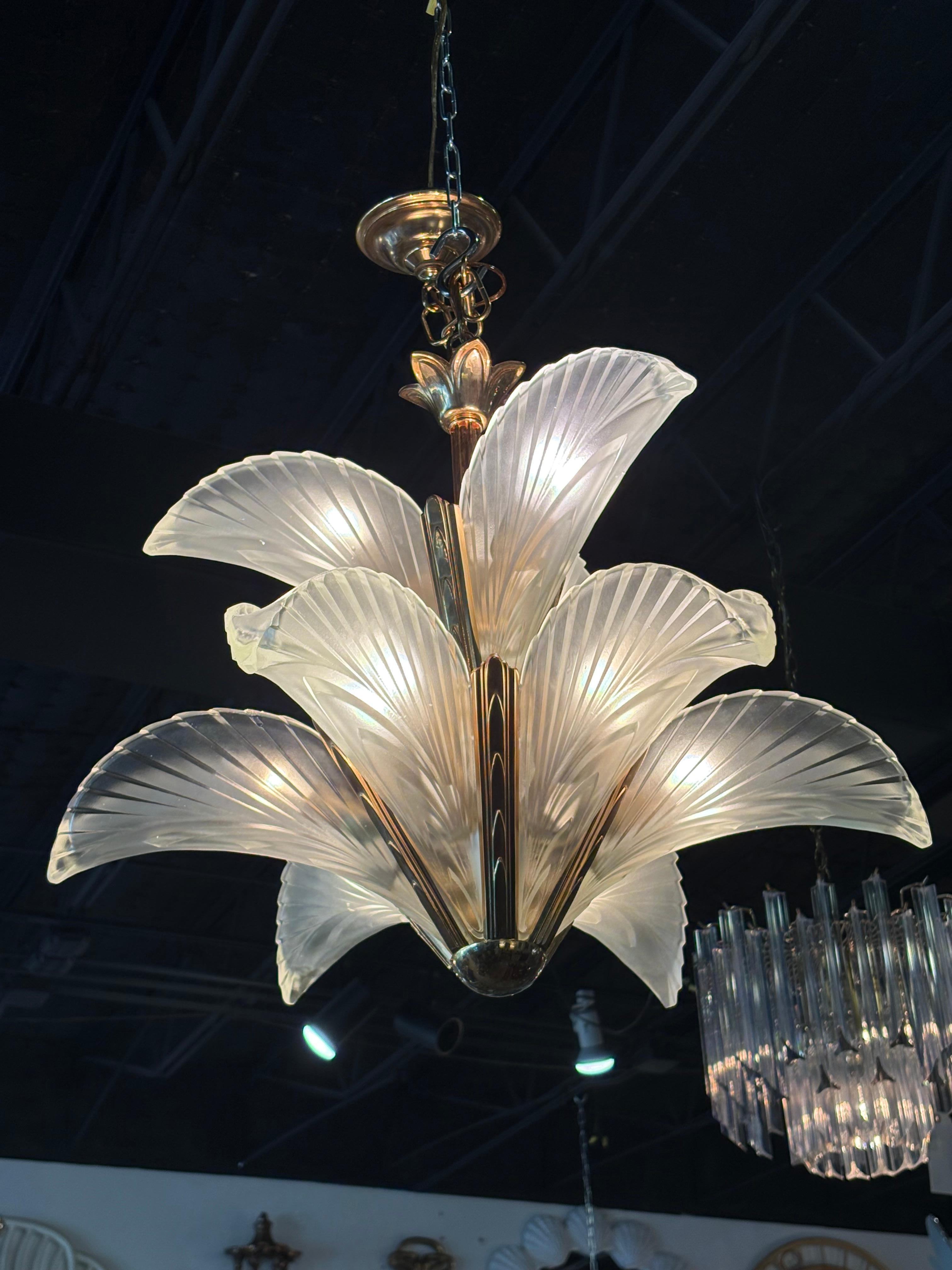 Vintage French Art Deco Frosted Glass Bronze Palm Tree Leaf Feather Chandelier For Sale 6