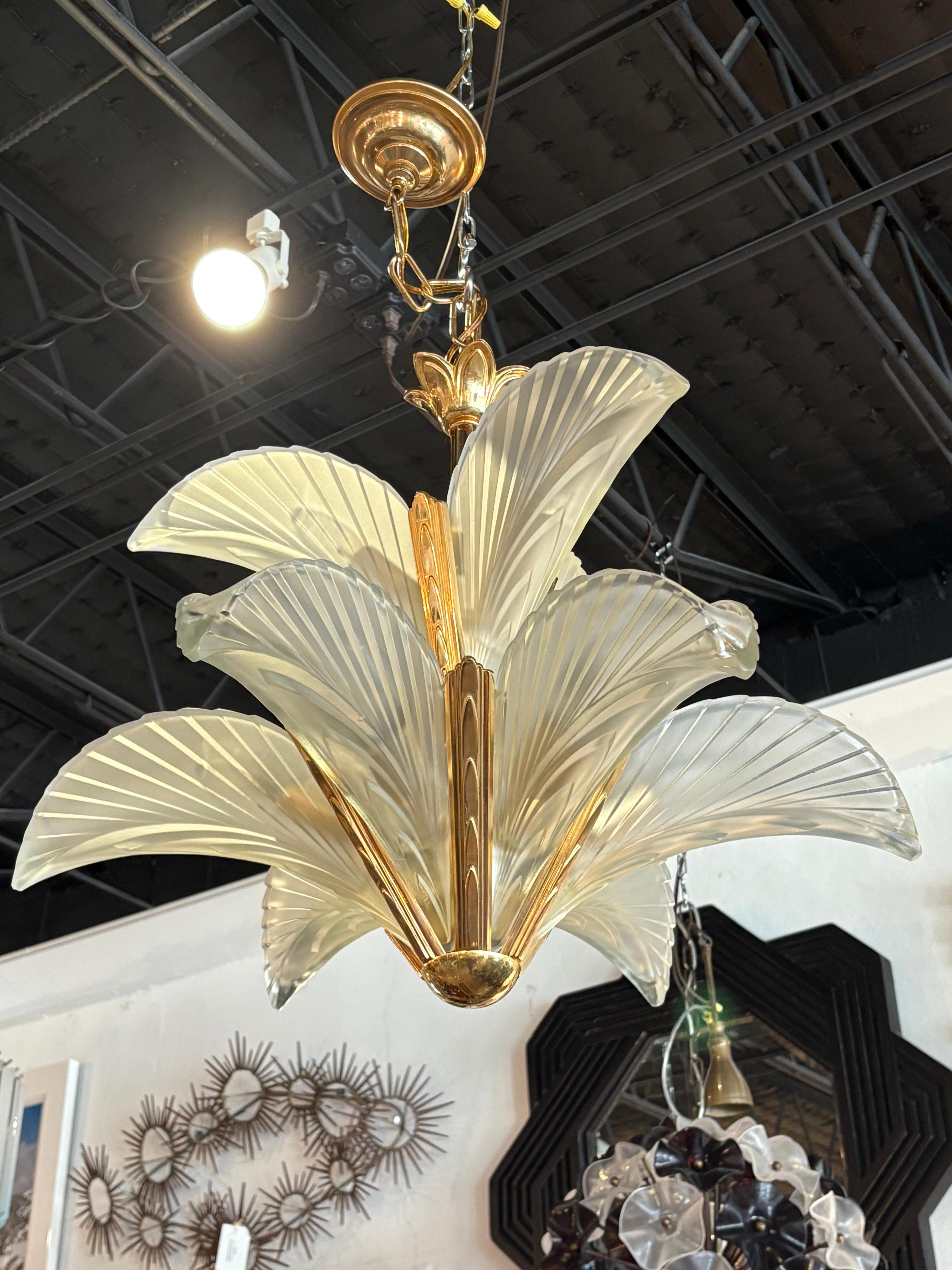 Vintage French Art Deco Frosted Glass Bronze Palm Tree Leaf Feather Chandelier For Sale 2