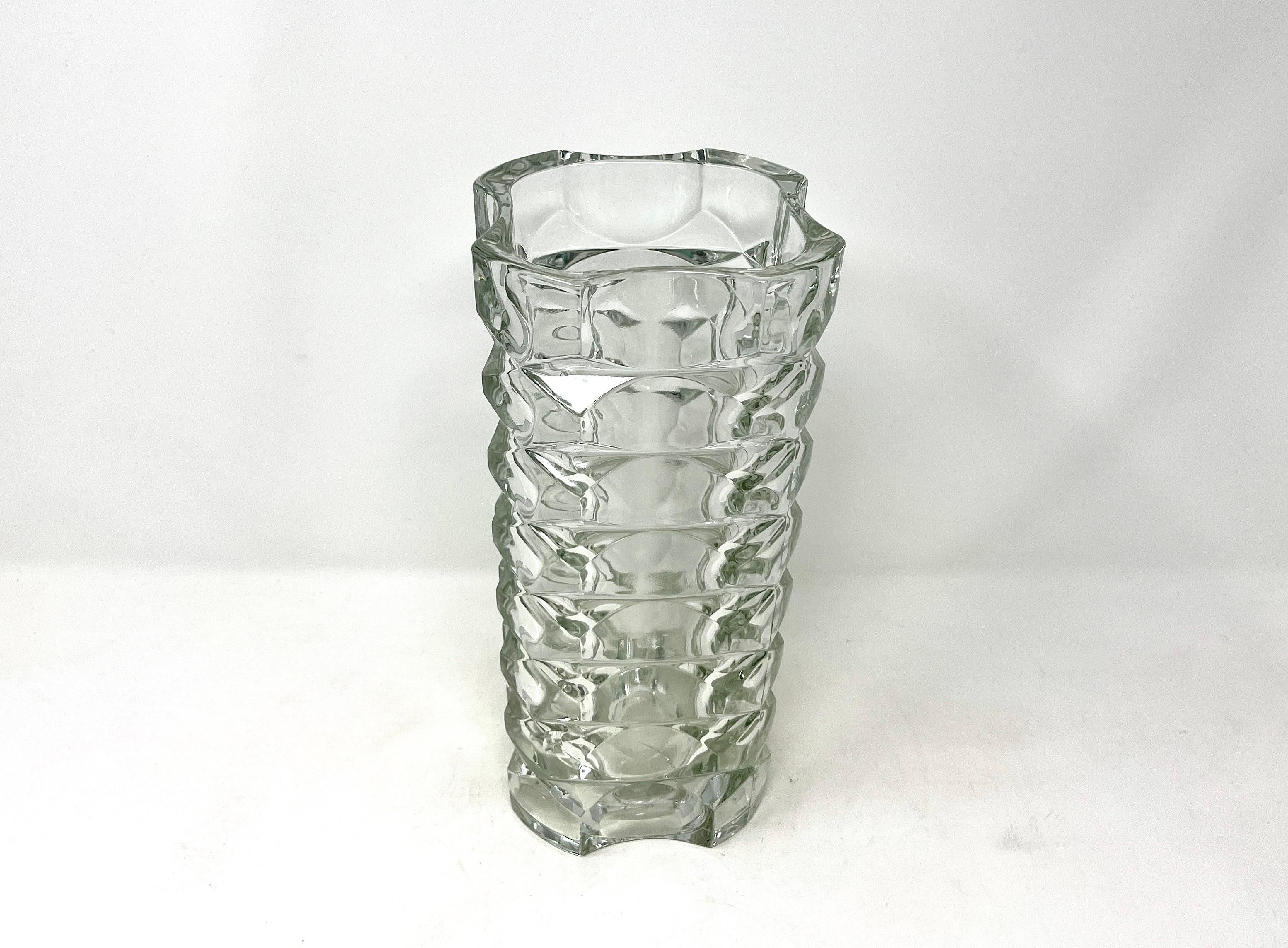 Francese Vaso alto in vetro geometrico francese Art Déco Windsor di Luminarc, anni '70 in vendita