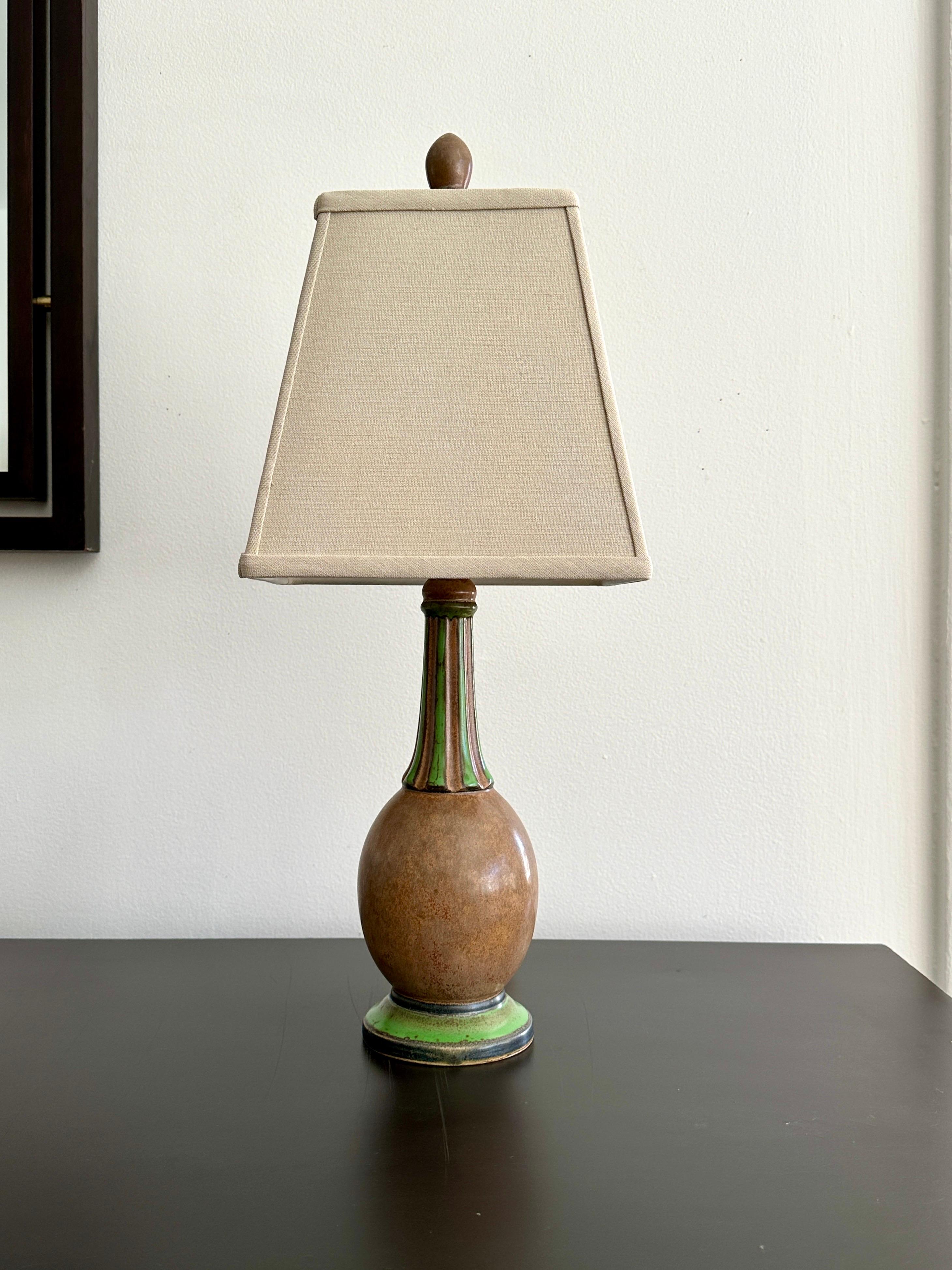 Vintage French Art Deco lamp manufactured by Louis Lourioux in France around 1925. 

Camille Louis Lourioux, best known as Louis Lourioux (1874-!930), was born in 1874 in the Berry region. At the age of 25, he shared with his father the management