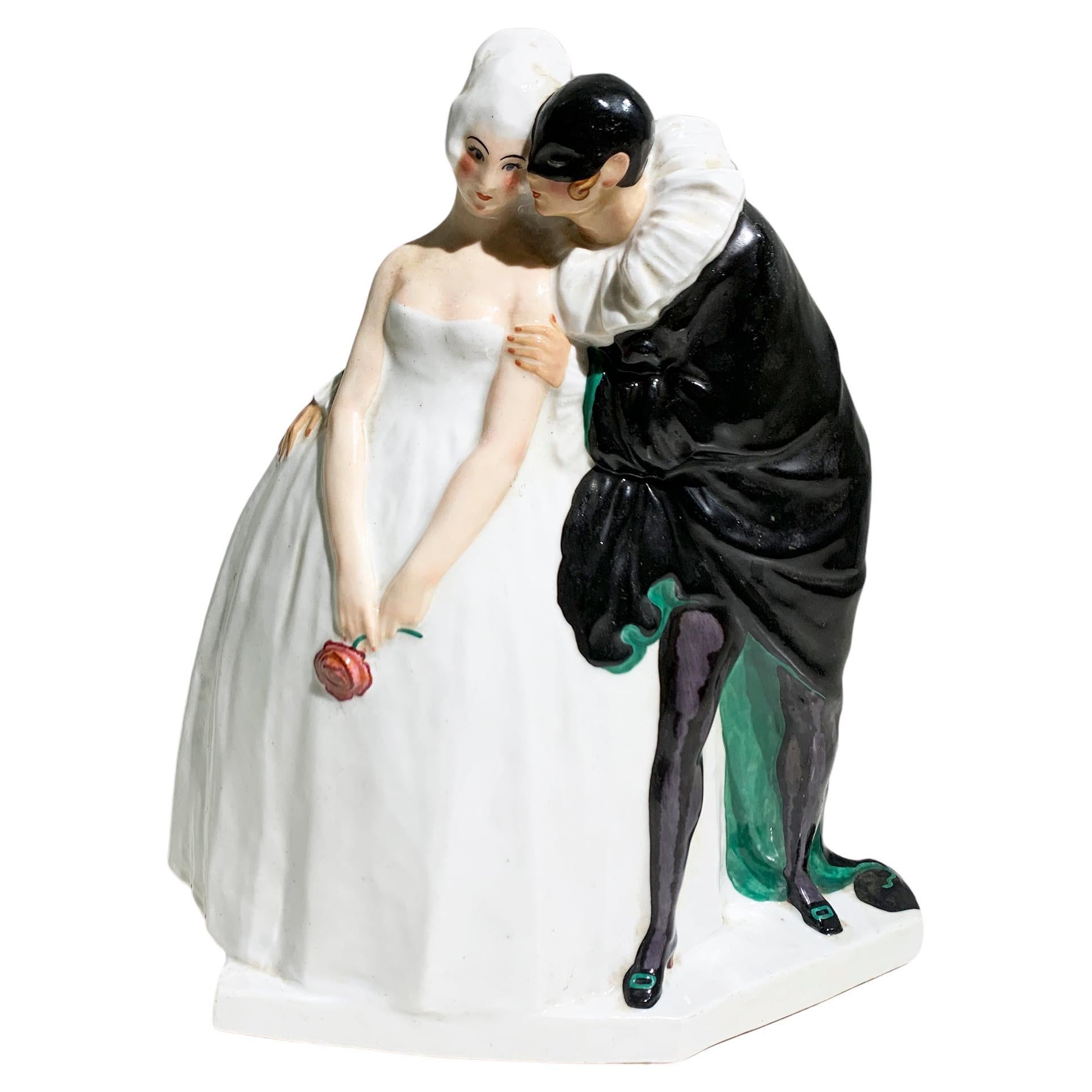 Scultura d'epoca in stile Art Déco francese "Masked Ball" firmata "L.LEYRITZ". in vendita