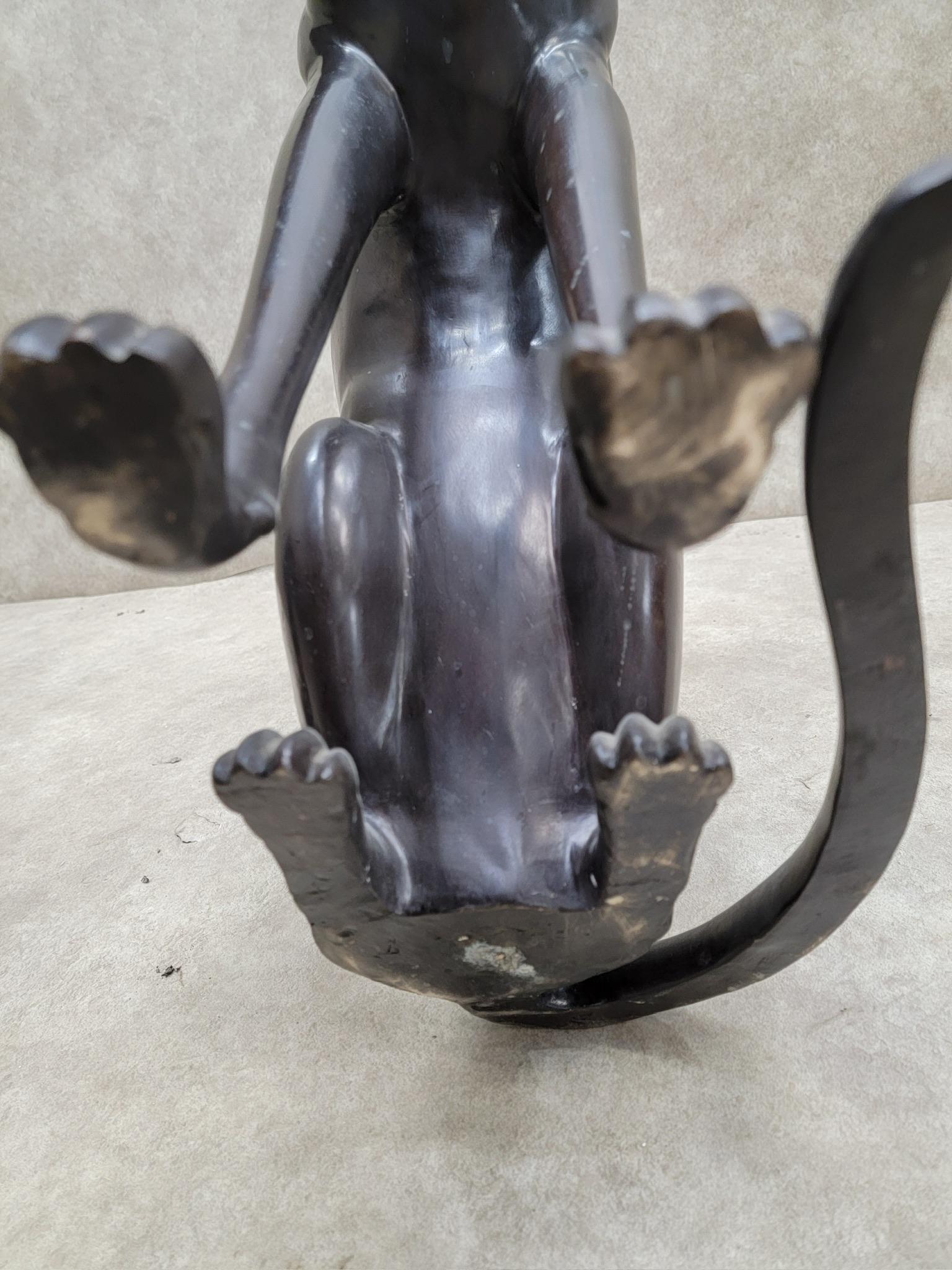 Statue di gatto egiziane vintage in stile Art Deco in bronzo firmate A. Tiot in vendita 3