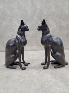 Statue di gatto egiziane vintage in stile Art Deco in bronzo firmate A. Tiot