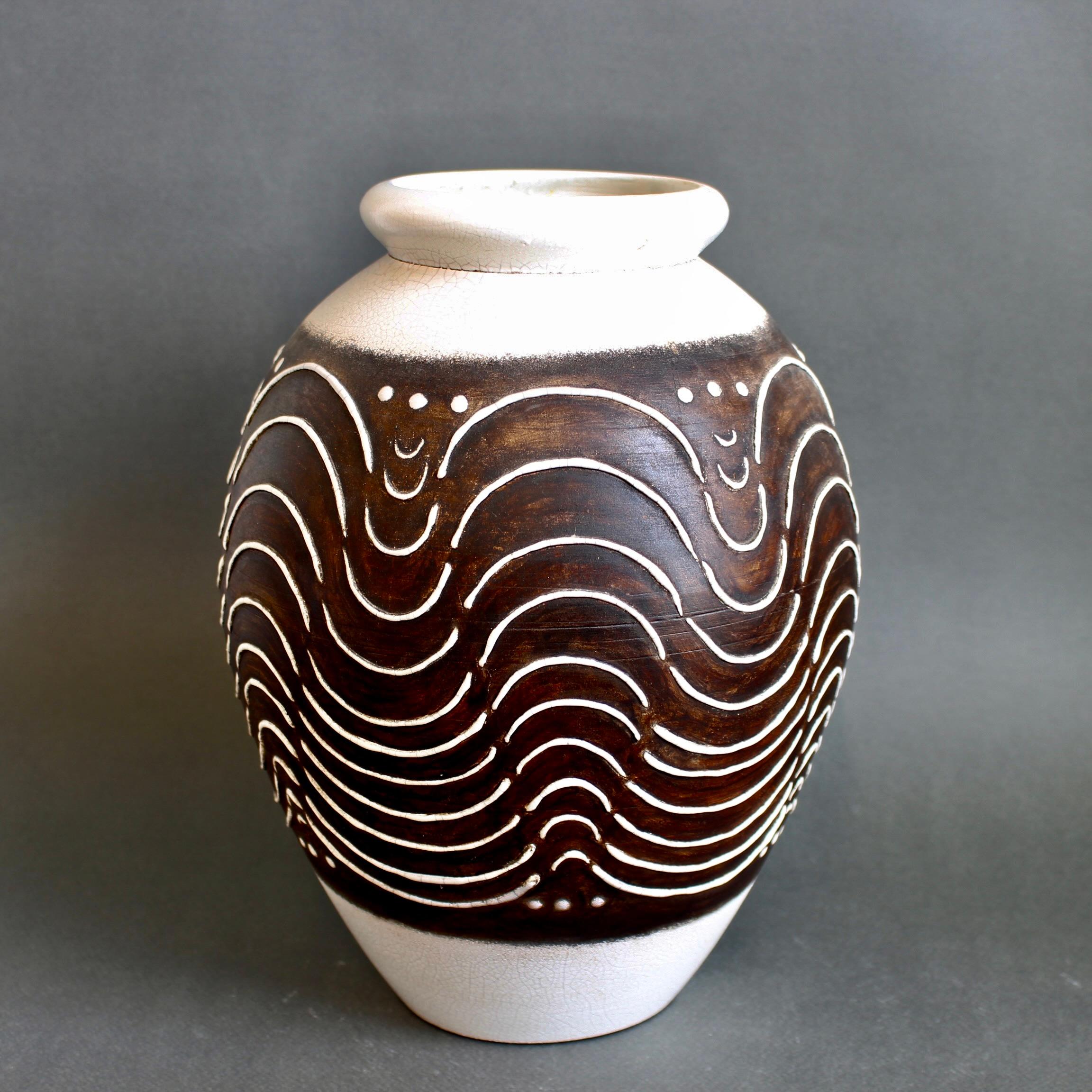 Französische Vase im Art-déco-Stil (ca. 1930er-1950er Jahre) (Art déco) im Angebot