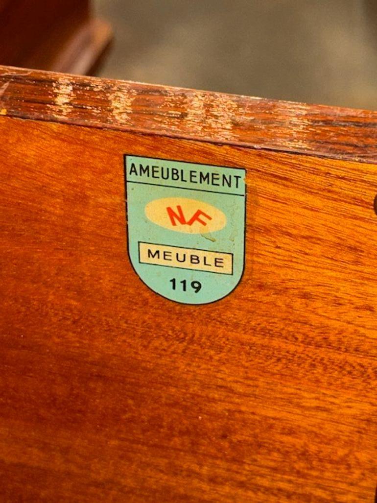 Buffet vintage en noyer de style Art Deco français en vente 5