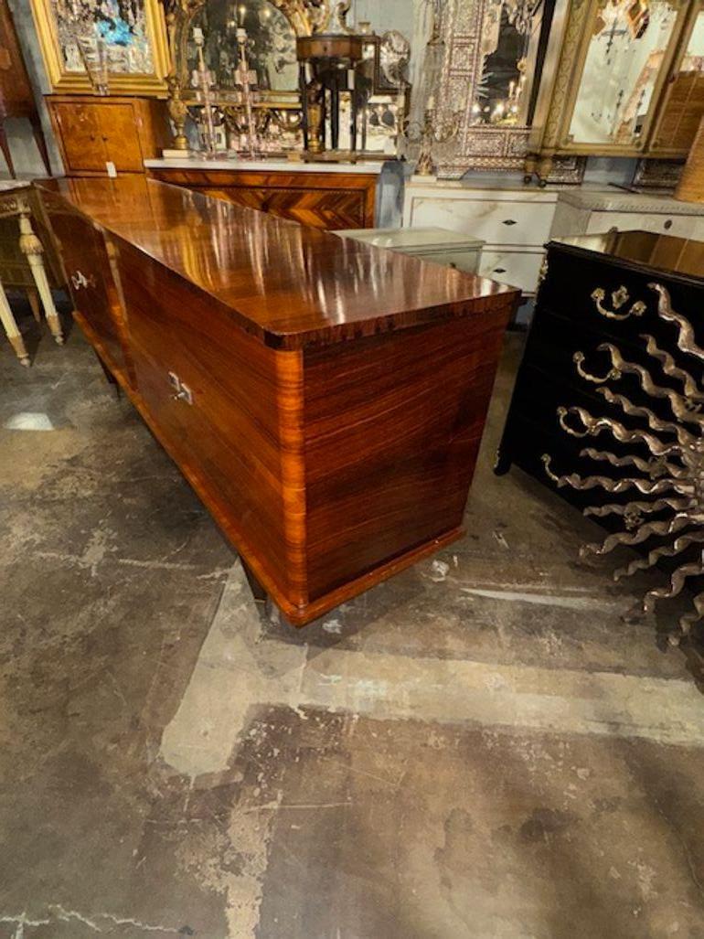 Buffet vintage en noyer de style Art Deco français en vente 2