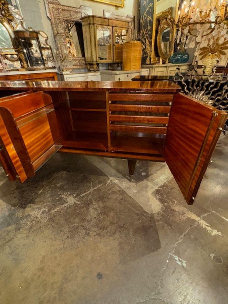 Buffet vintage en noyer de style Art Deco français en vente 4