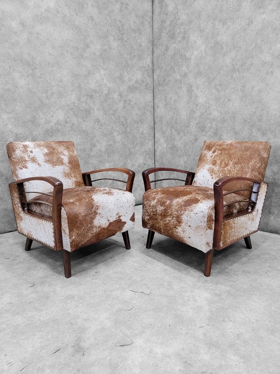 Pareja de Sillones de Madera Art Decó Franceses Vintage Recién Tapizados en Piel de Vacuno siglo XX en venta