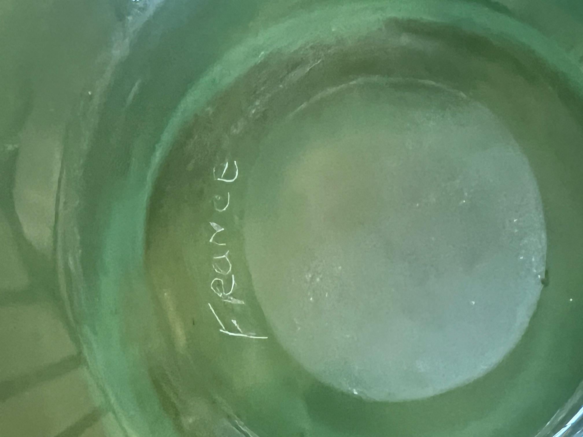 Vintage Französisch Kunstglas Vase im Angebot 4