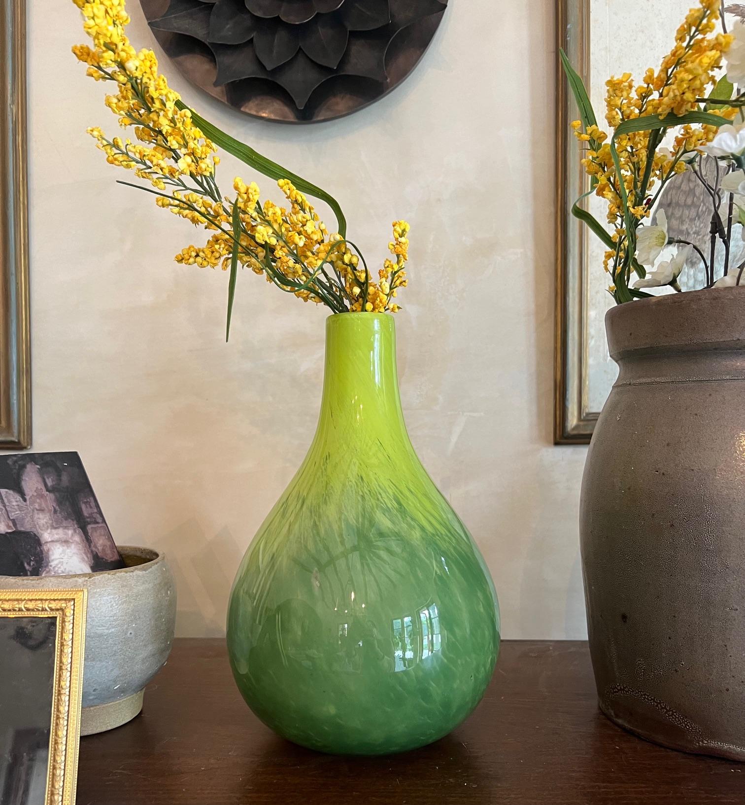 Vintage Französisch Kunstglas Vase im Angebot 2