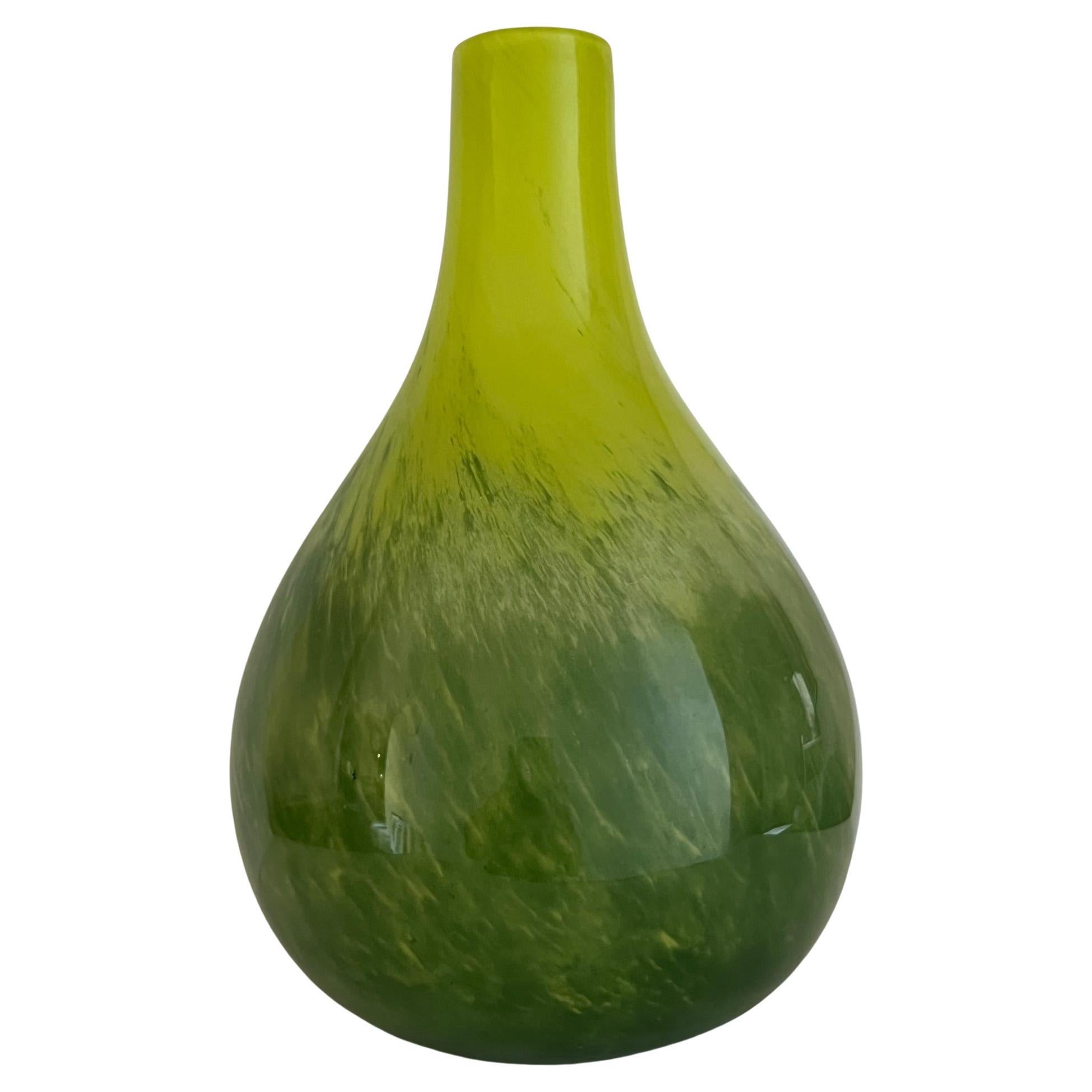 Vintage Französisch Kunstglas Vase im Angebot