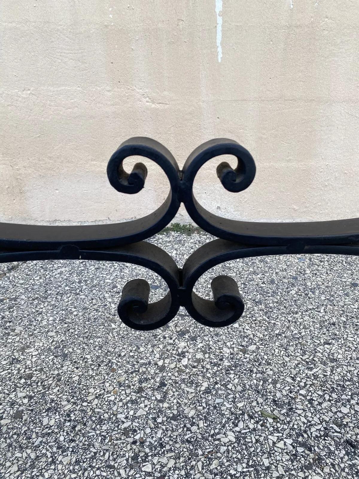 Vintage French Art of Vintage Style Black Wrought Iron Scrolling Dining Table Base en vente 2