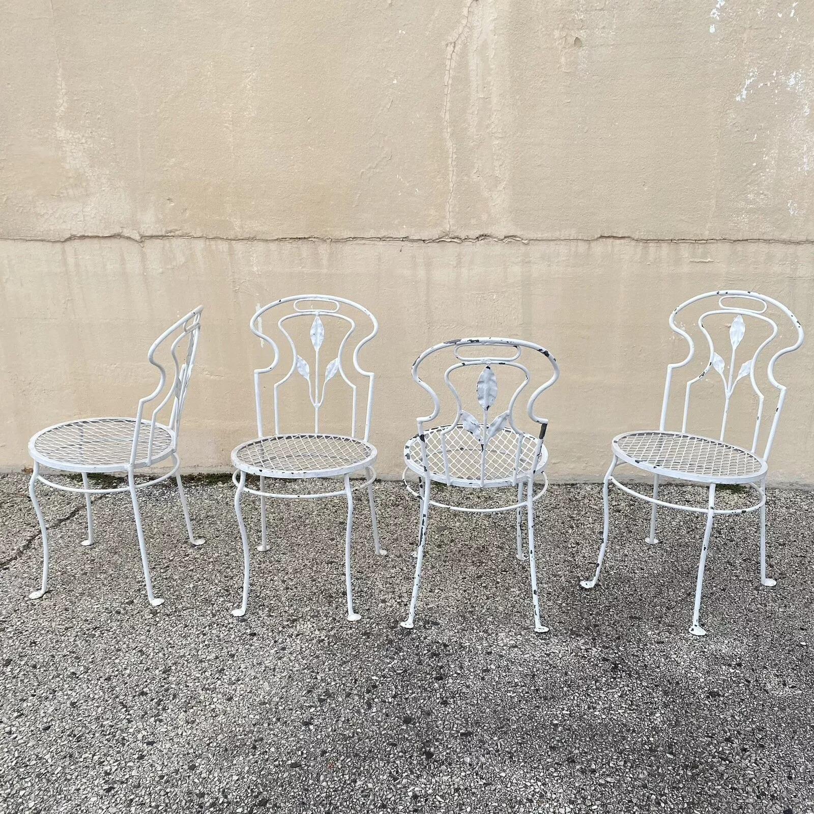 Ensemble de salle à manger de jardin en fer forgé de style Art Nouveau français - 5 pièces en vente 3