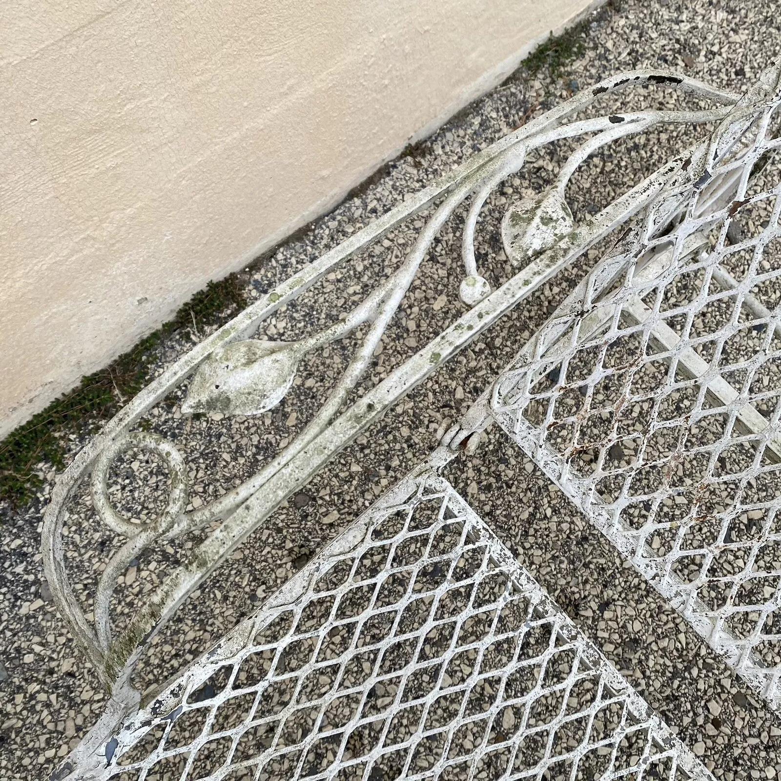 Vintage French Art Nouveau Wrought Iron Adjustable Garden Patio Chaise Lounge For Sale 2