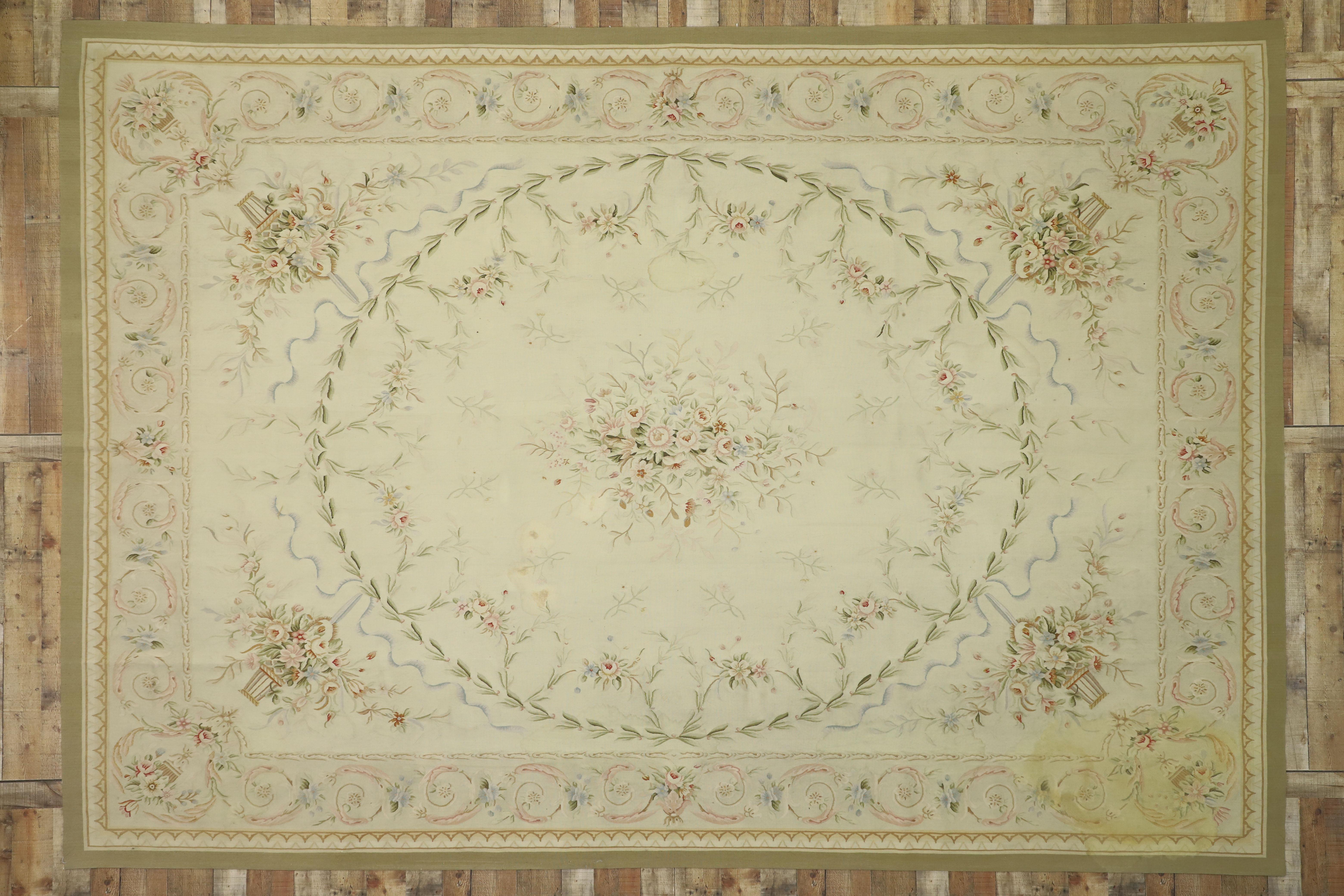 Vintage French Aubusson Chinese Area Rug with Chintz Victorian Style 8