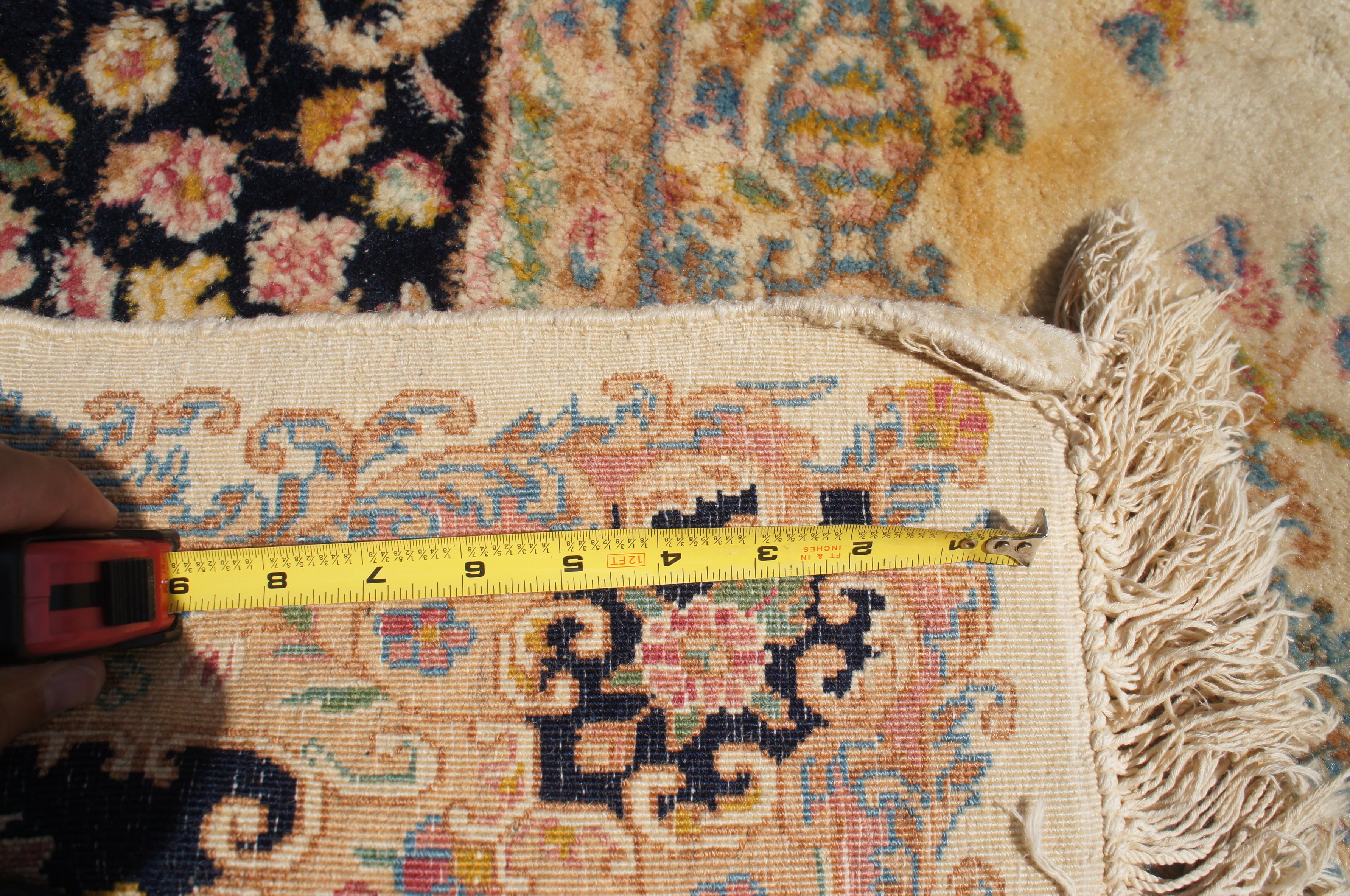 Französischer handgeknüpfter Vintage-Aubusson-Teppich aus Wolle in Beige und Blau, 5' x 8,5' im Angebot 5