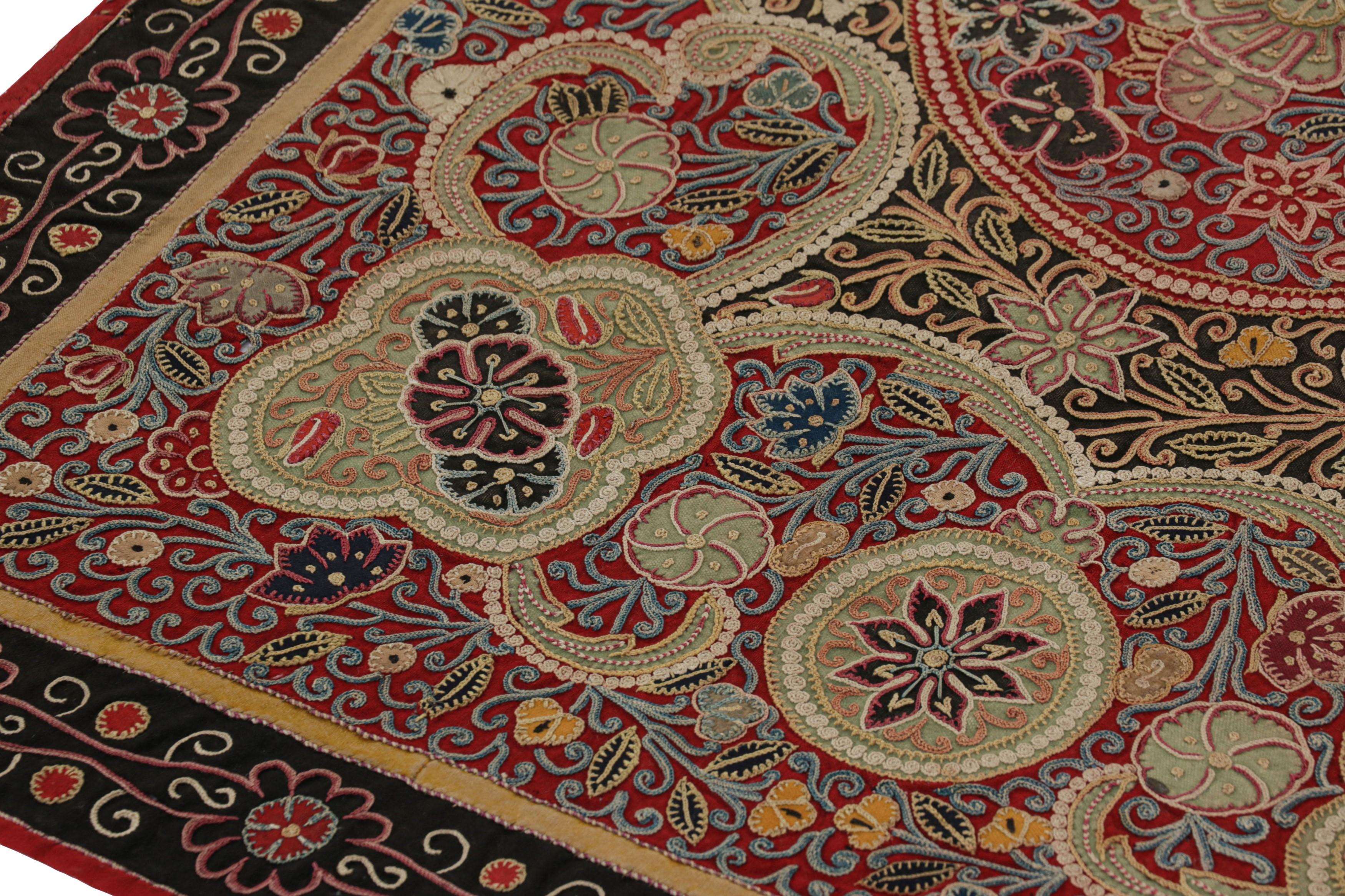 Persiano Tappeto Aubusson francese vintage in beige con medaglioni geometrici - Rug & Kilim in vendita