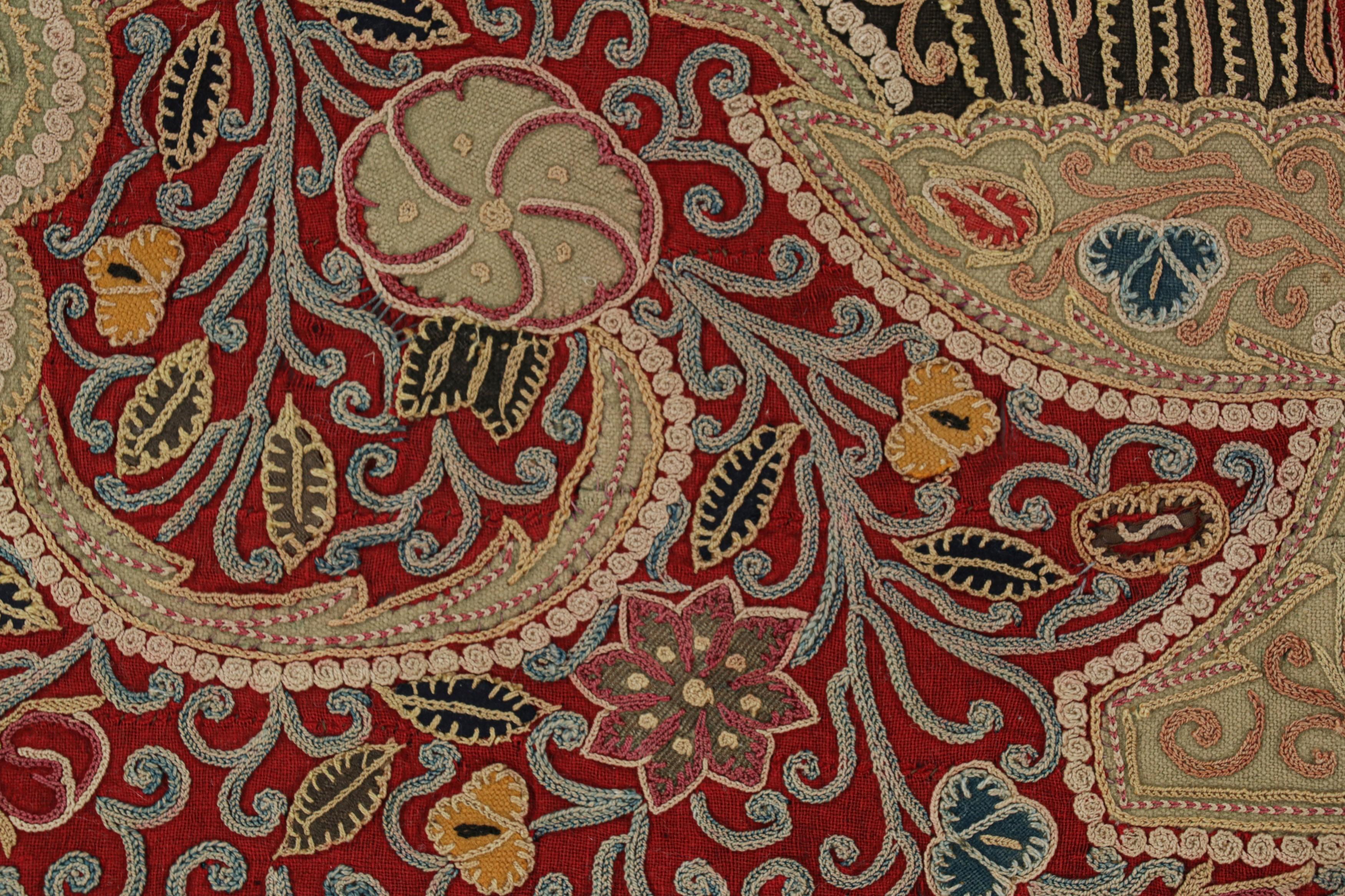 Seta Tappeto Aubusson francese vintage in beige con medaglioni geometrici - Rug & Kilim in vendita