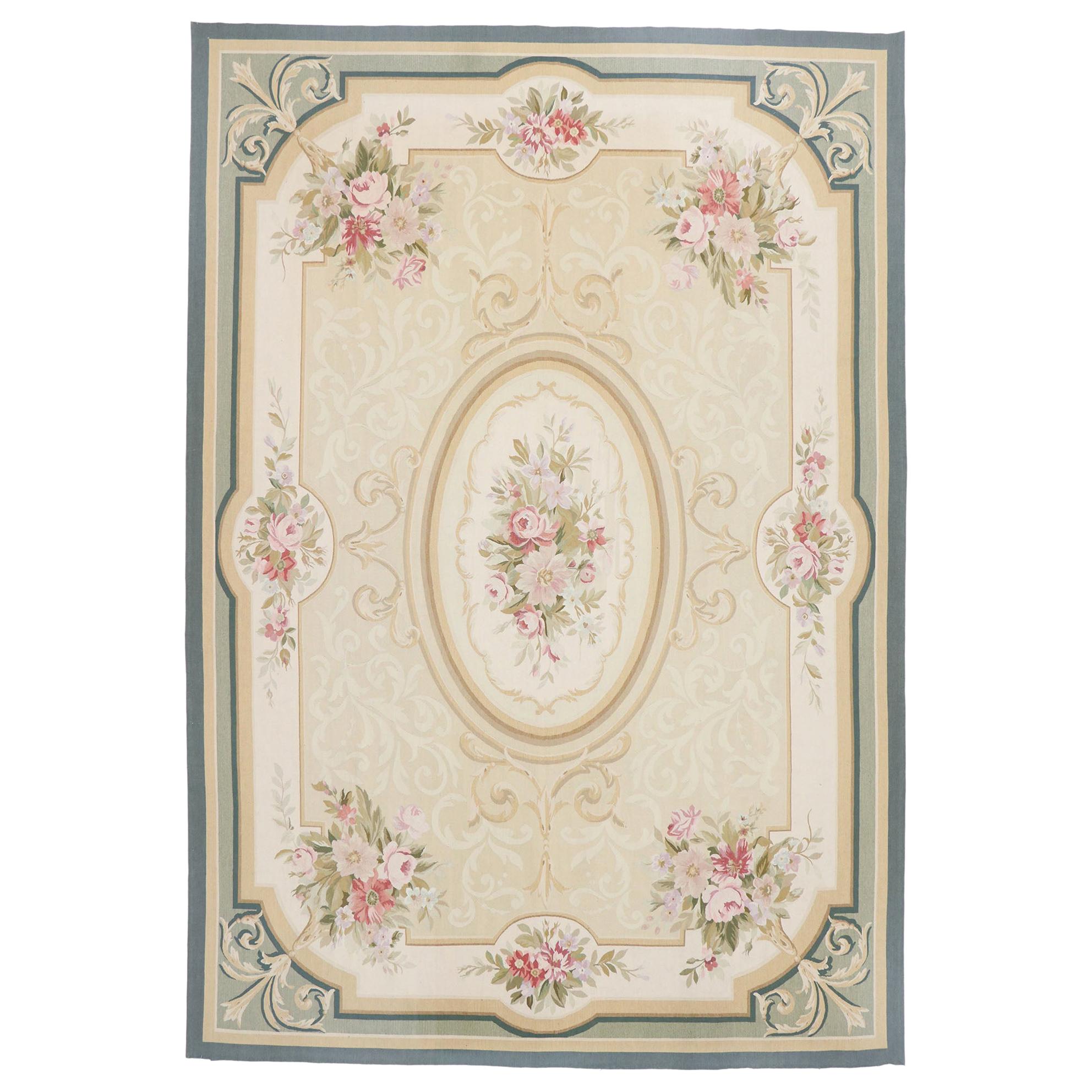 Tapis d'Aubusson français vintage avec style rococo romantique royal