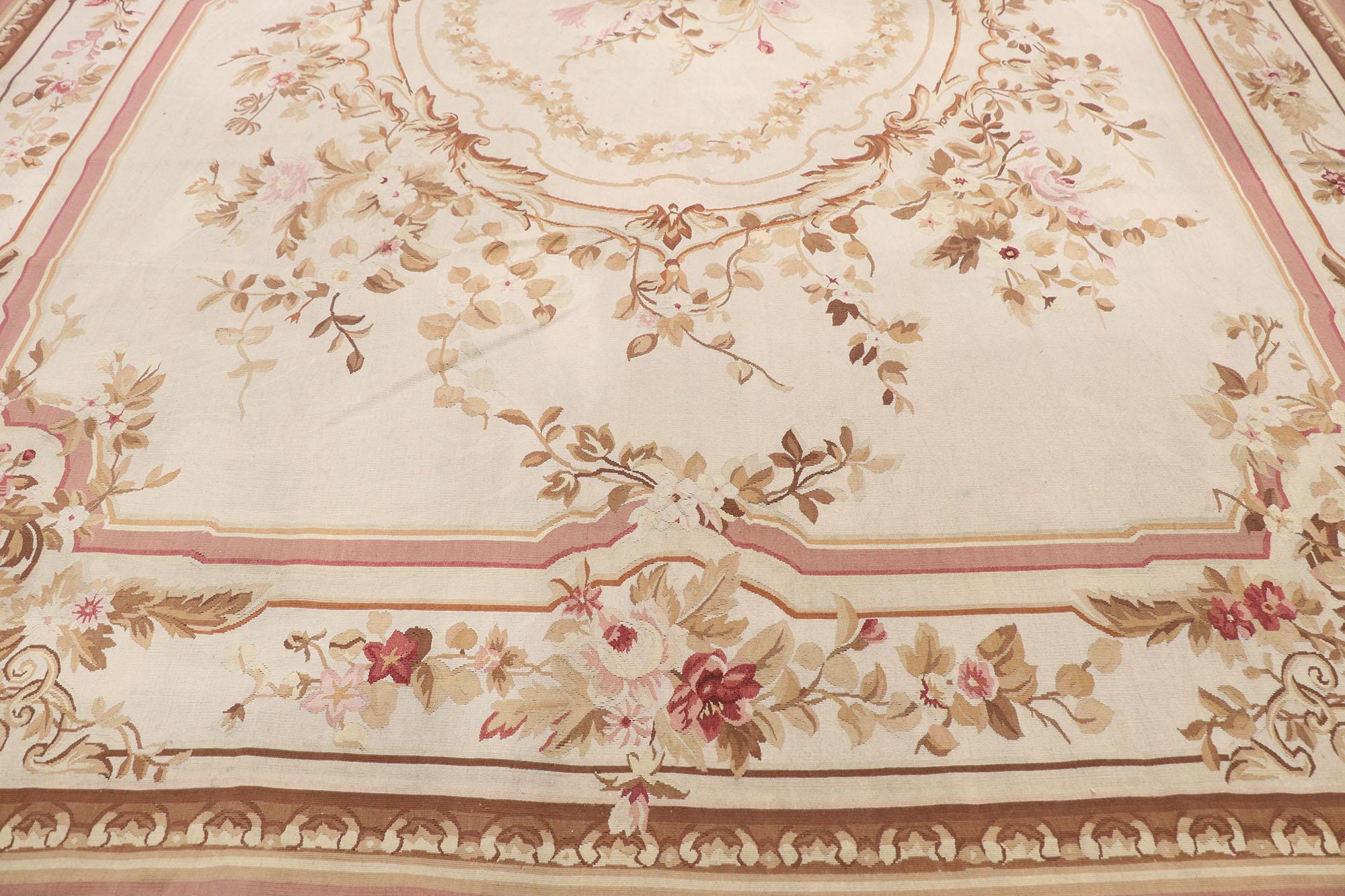 Français Tapis d'Aubusson français vintage de style rococo romantique en vente