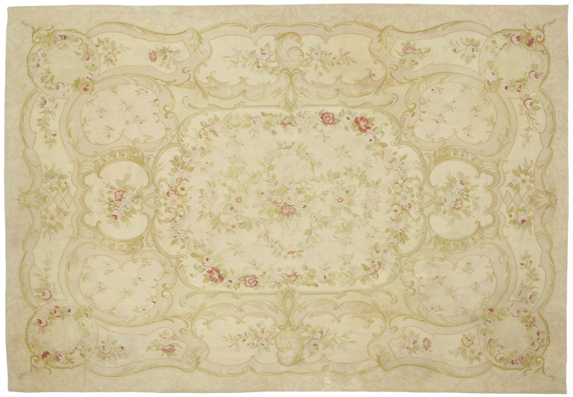 Vintage French Aubusson Rug with Romantic Rococo Style For Sale 1