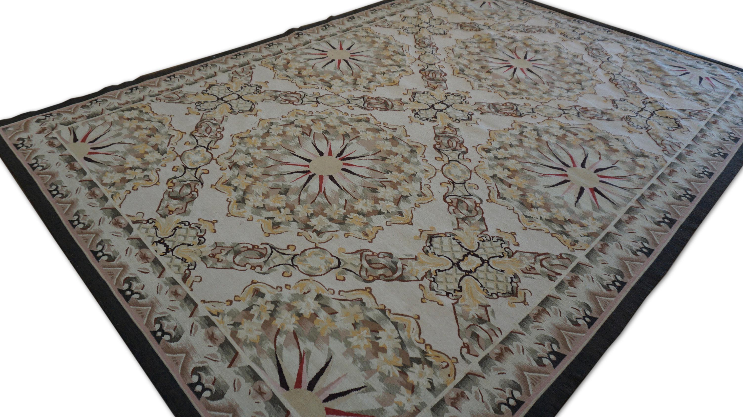 Vintage francese in stile Aubusson a trama piatta Tan Brown Gold Wool 6'3''x8'10'' In condizioni buone in vendita a Torrance, CA