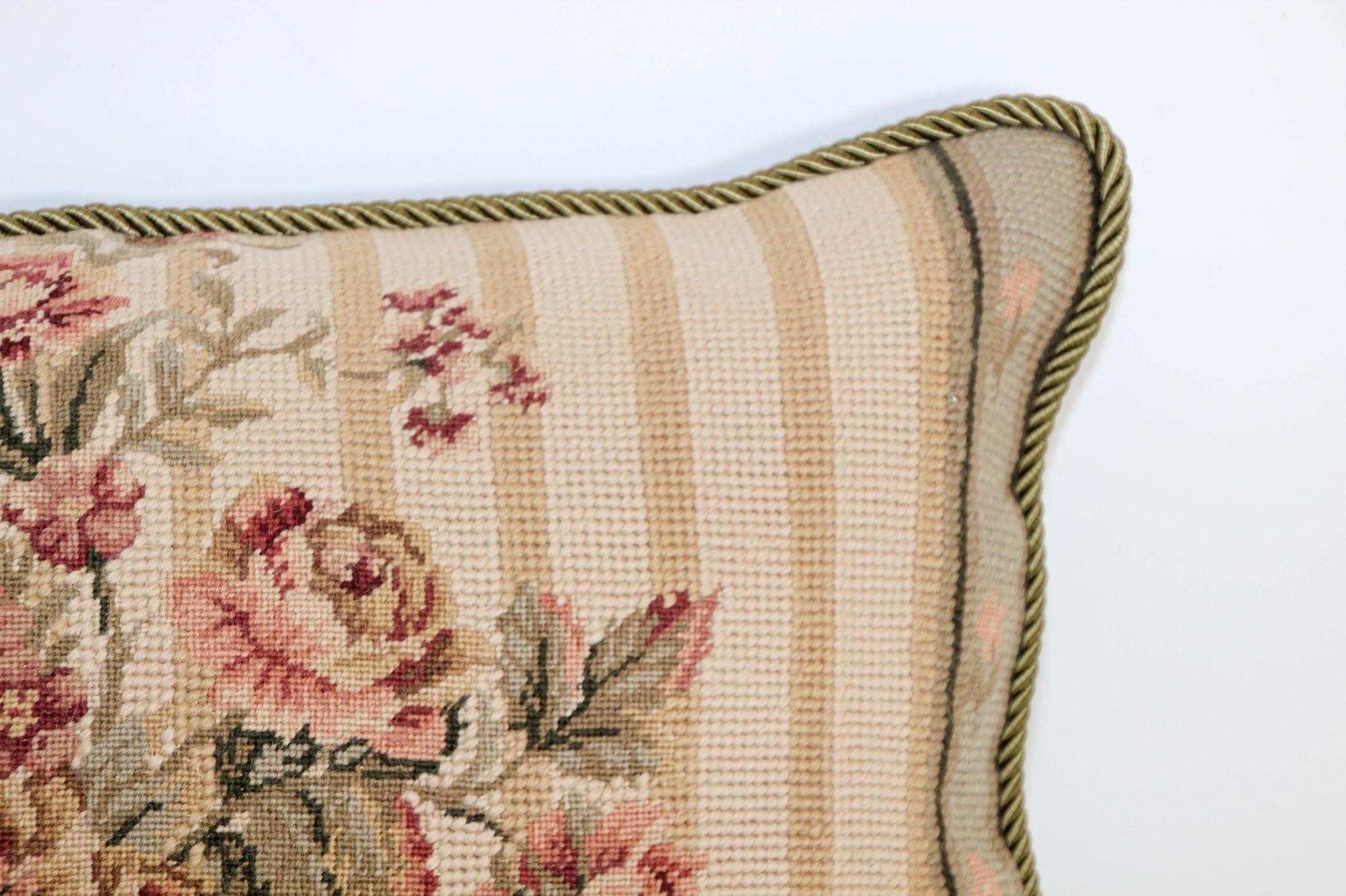 Vintage French Aubusson Tapestry Style Needlepoint Lumbar Pillow In Good Condition For Sale In North Hollywood, CA