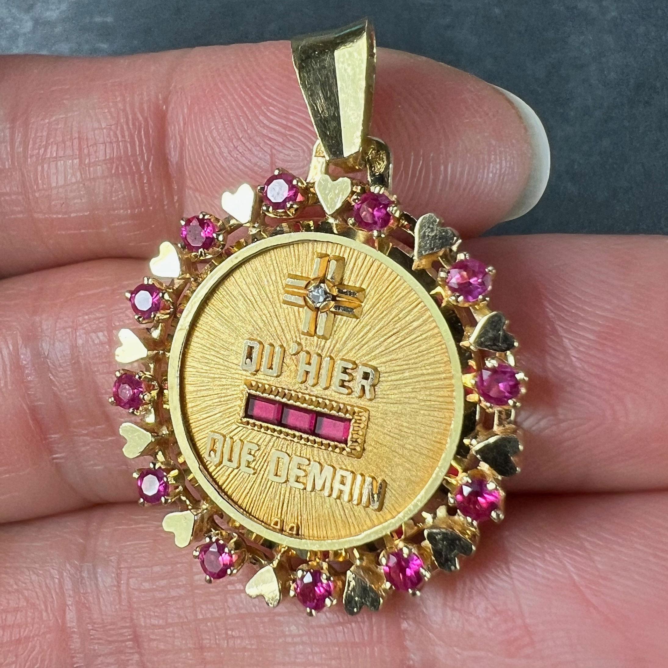 Women's or Men's Vintage French Augis Plus Qu’Hier Heart Halo 18K Yellow Gold Love Medal Pendant