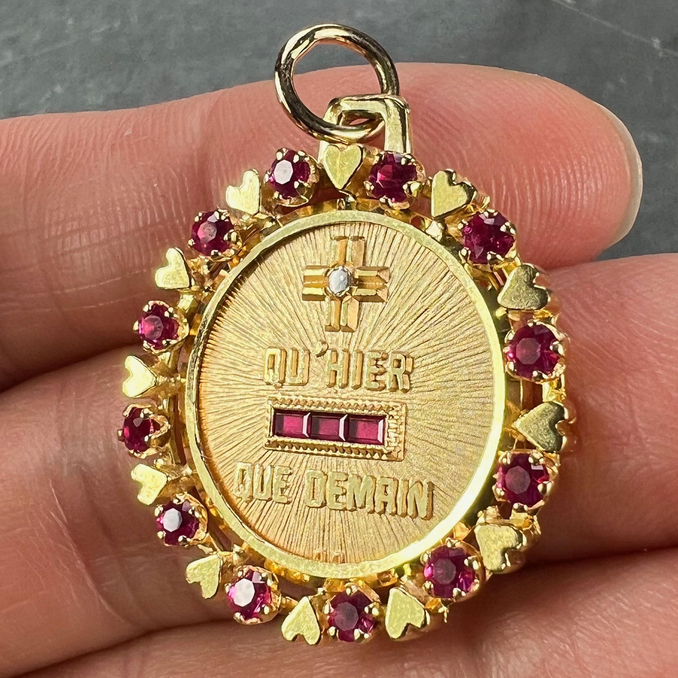 Vintage French Augis Plus Qu’Hier Heart Halo 18K Yellow Gold Love Medal Pendant For Sale 1