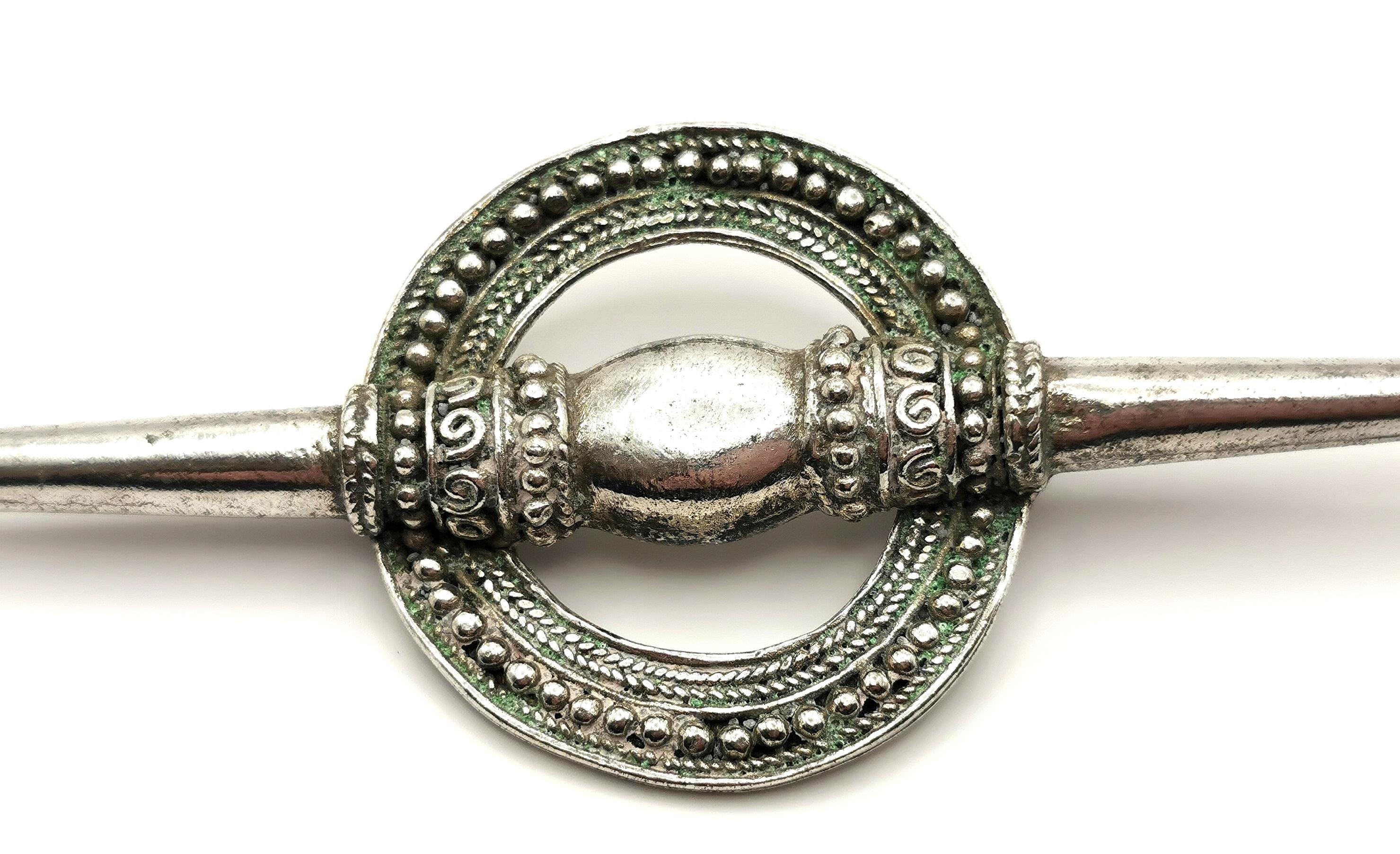 Women's Vintage French Avant Garde designer brooch, Marie Victoire For Sale