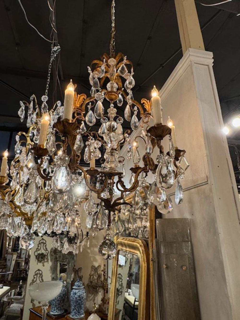 Lampadario francese d'epoca in tole e cristalli Bagues in vendita 2