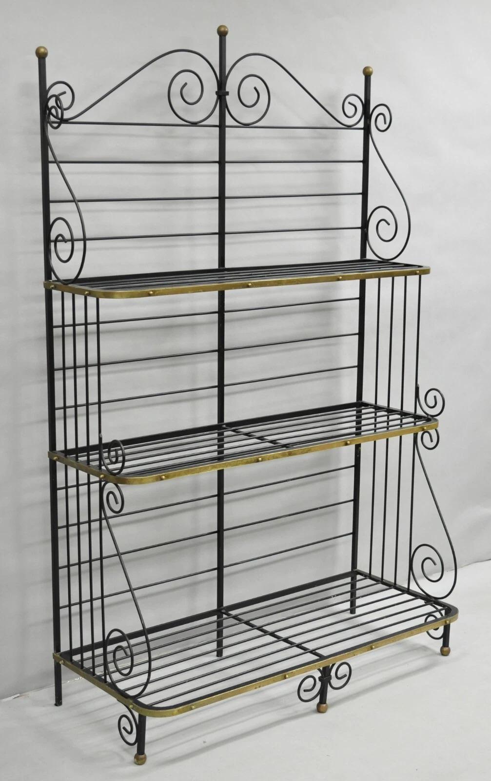 Scaffale da panettiere francese d'epoca a 3 piani in ferro battuto e ottone in vendita 5