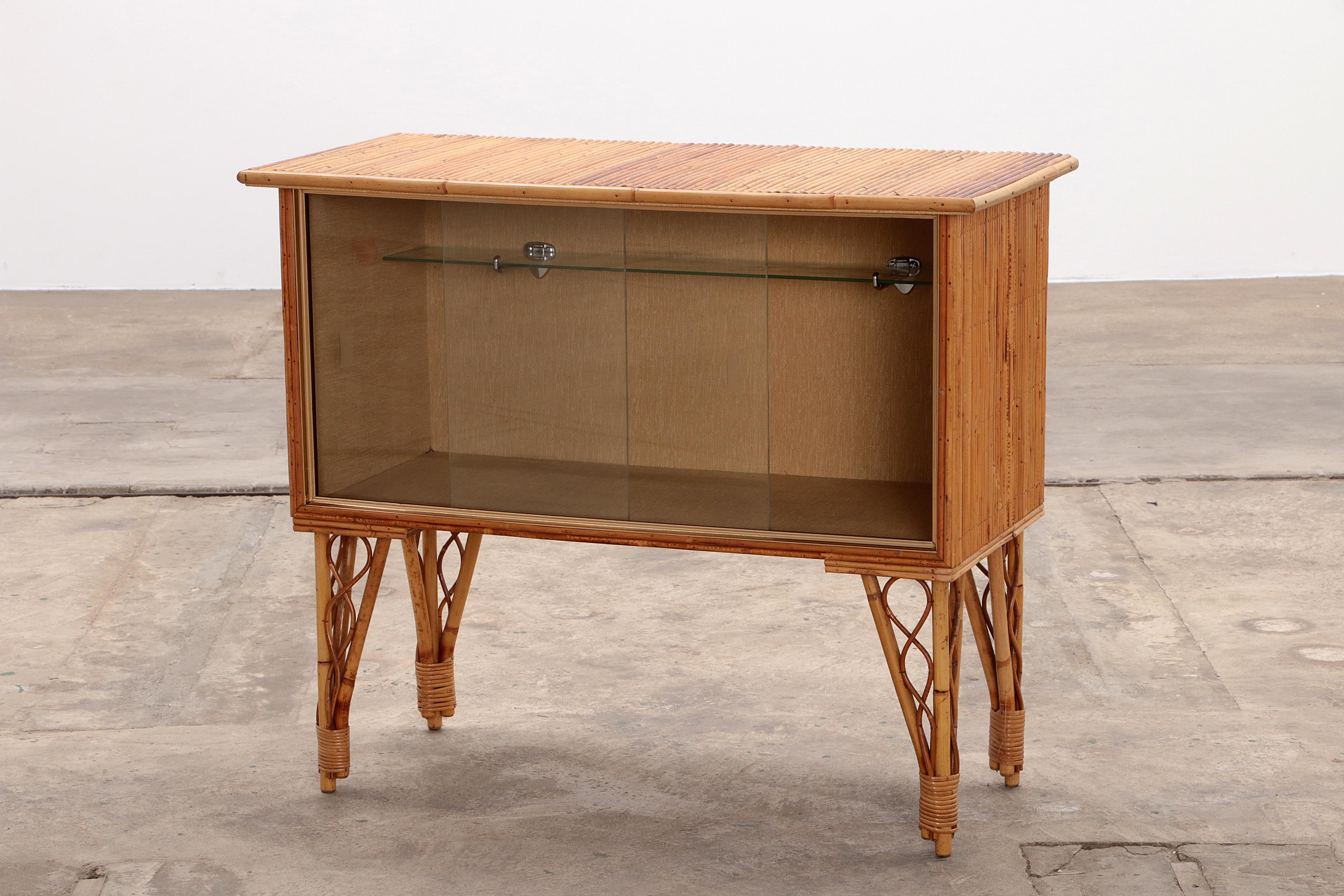 Mid-Century Modern Vintage French Bamboo bar or display cabinet 1960s. For Sale